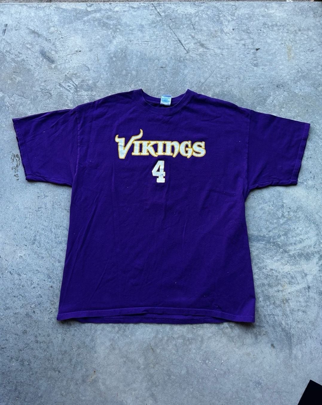 Gildan Minnesota Vikings Brett Favre 4 T-Shirt XL Purple NFL 2