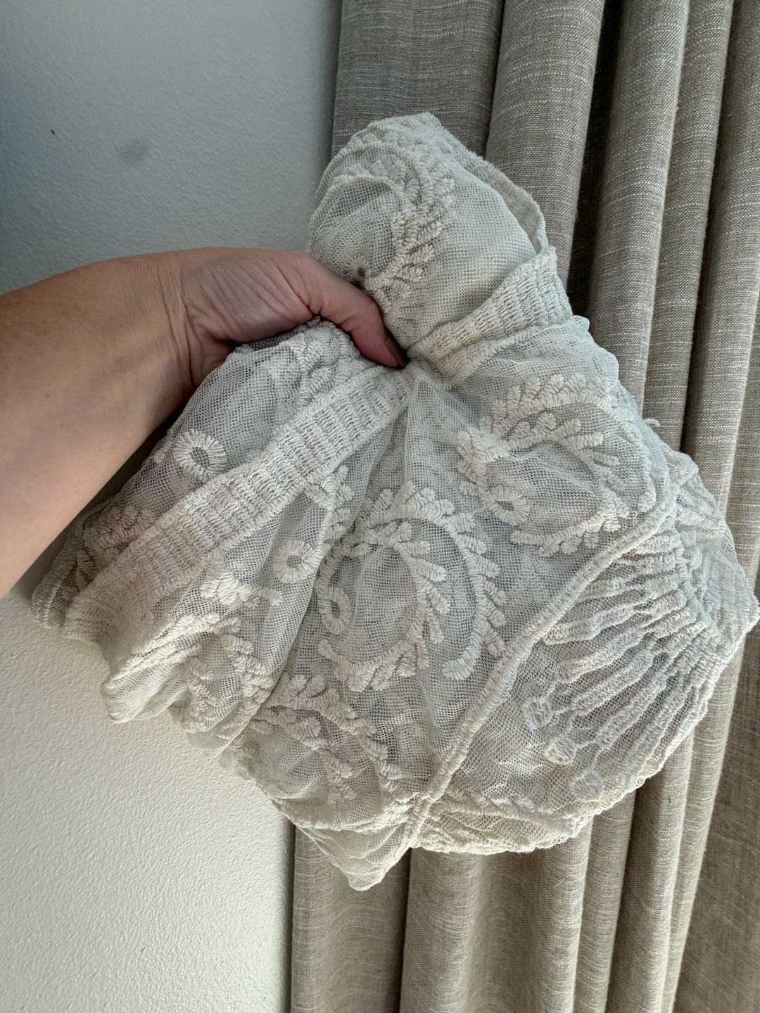 Do Everything In Love Lace Kimono Cardigan Size O/S Cream 12