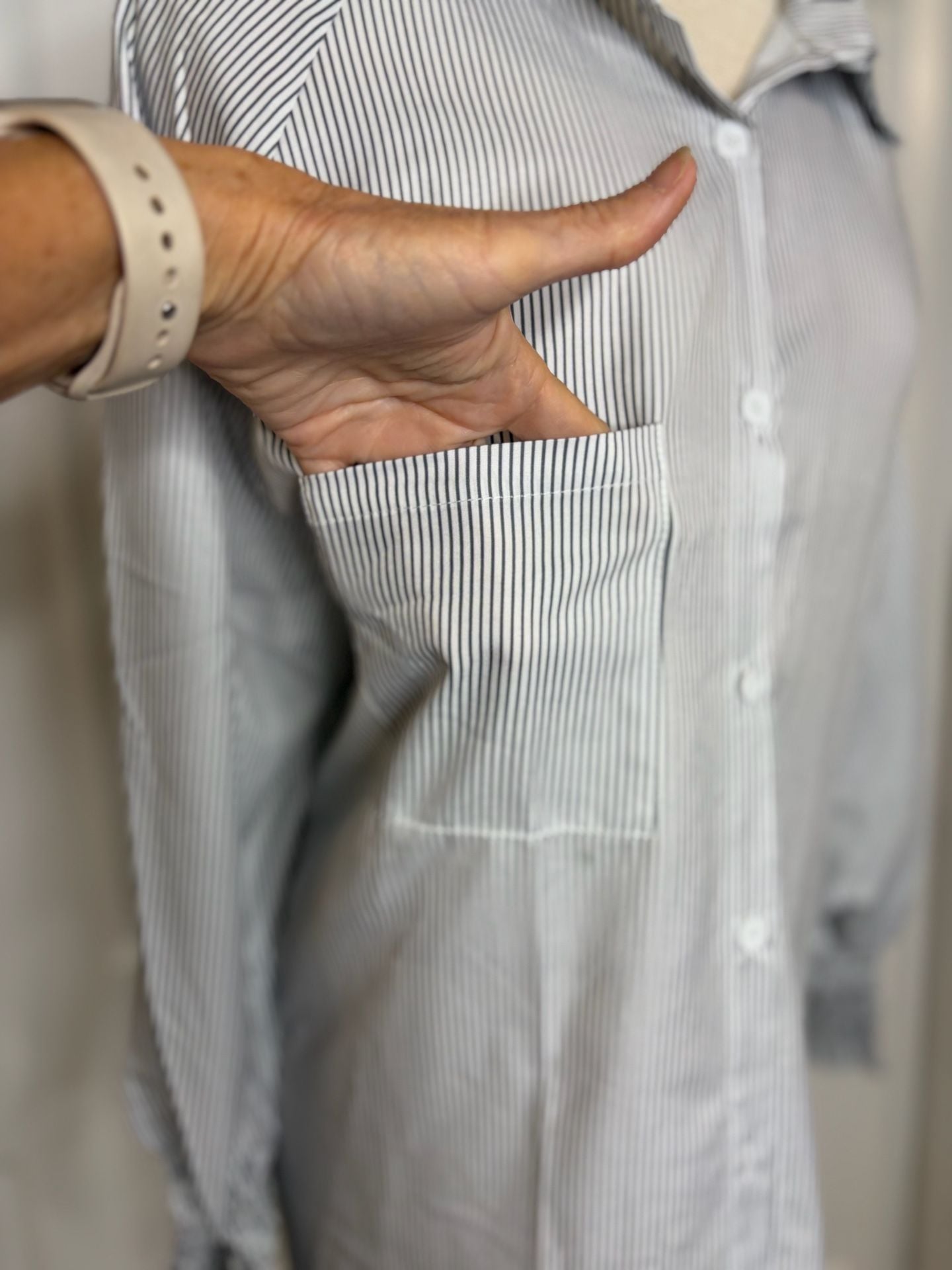 107-Unbranded Striped Oversized Button Down Shirt Dress Size 4XL 6