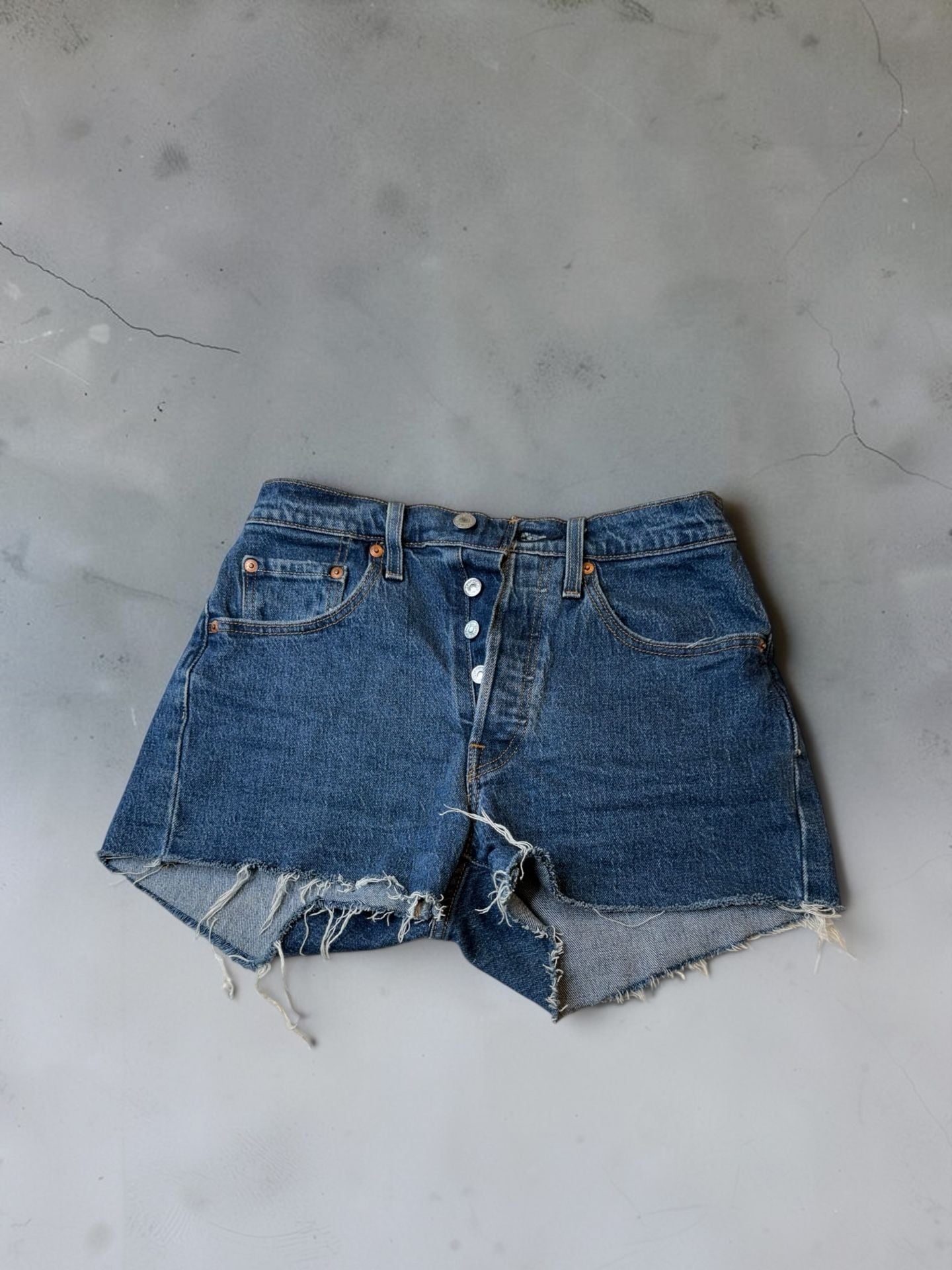 Levi's 501 Size W26 Denim Cut-Off Shorts 2