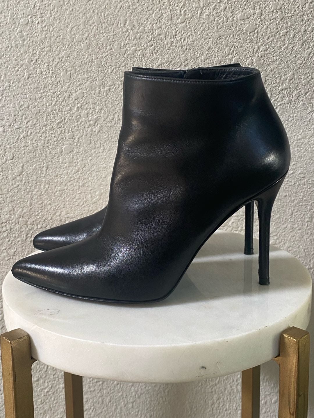 Stuart Weitzman Stuart Power Zip 75 Bootie Black Leather Pointed Toe 10