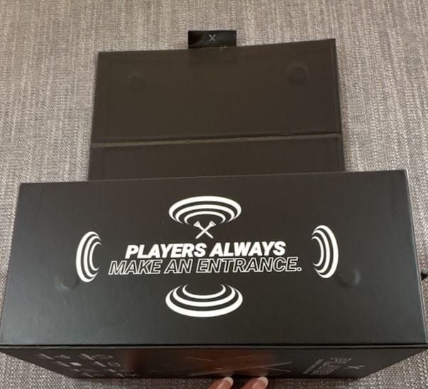 Blue Tees Player Magnetic Wireless Speaker Black 5