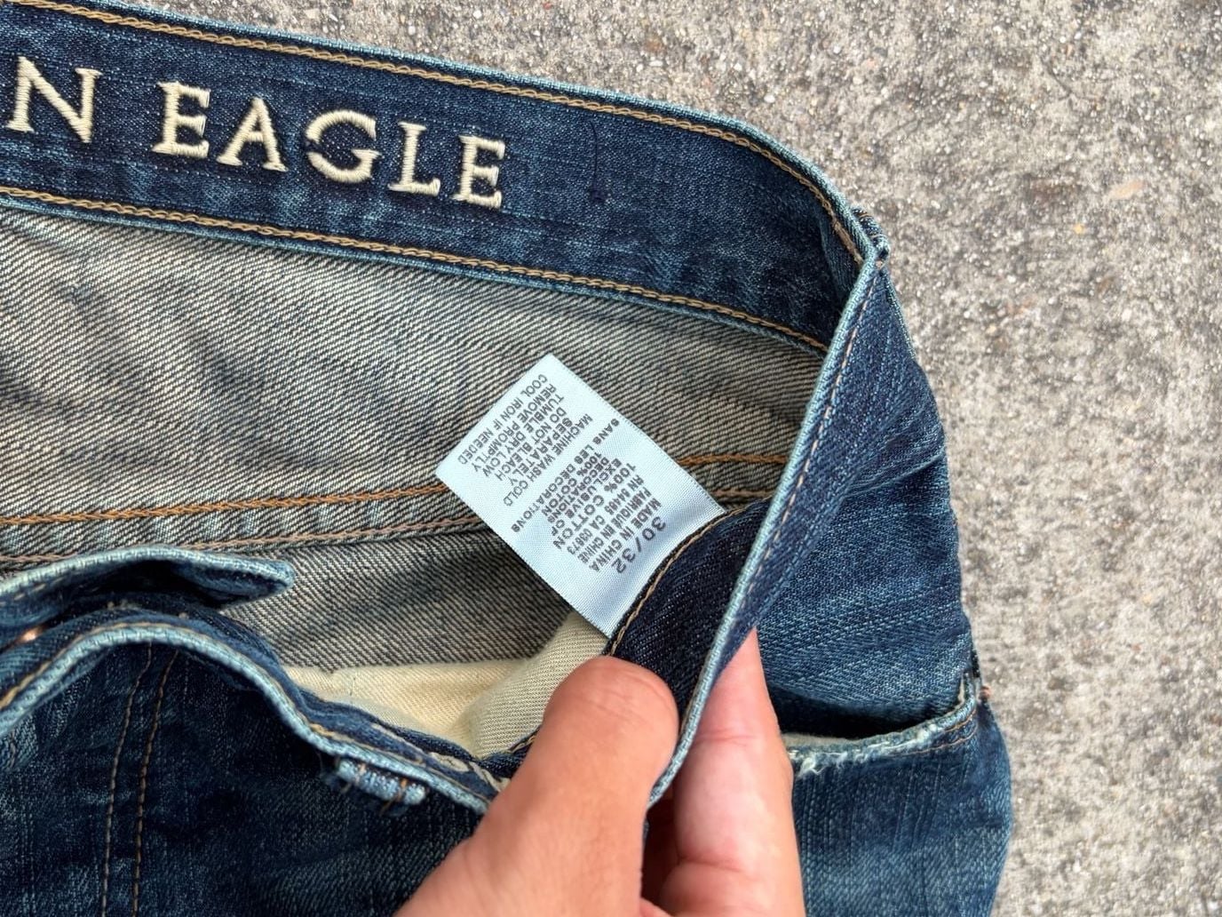 American Eagle Jeans Blue Denim Distressed 7