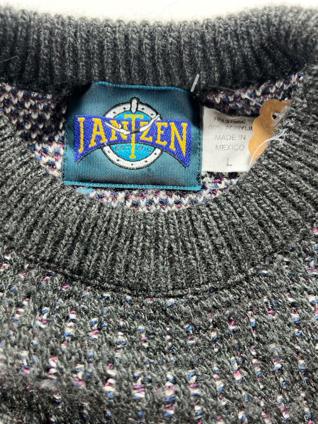 Jantzen Vintage 90s Abstract Geometric Knit Sweater Size L Charcoal 4