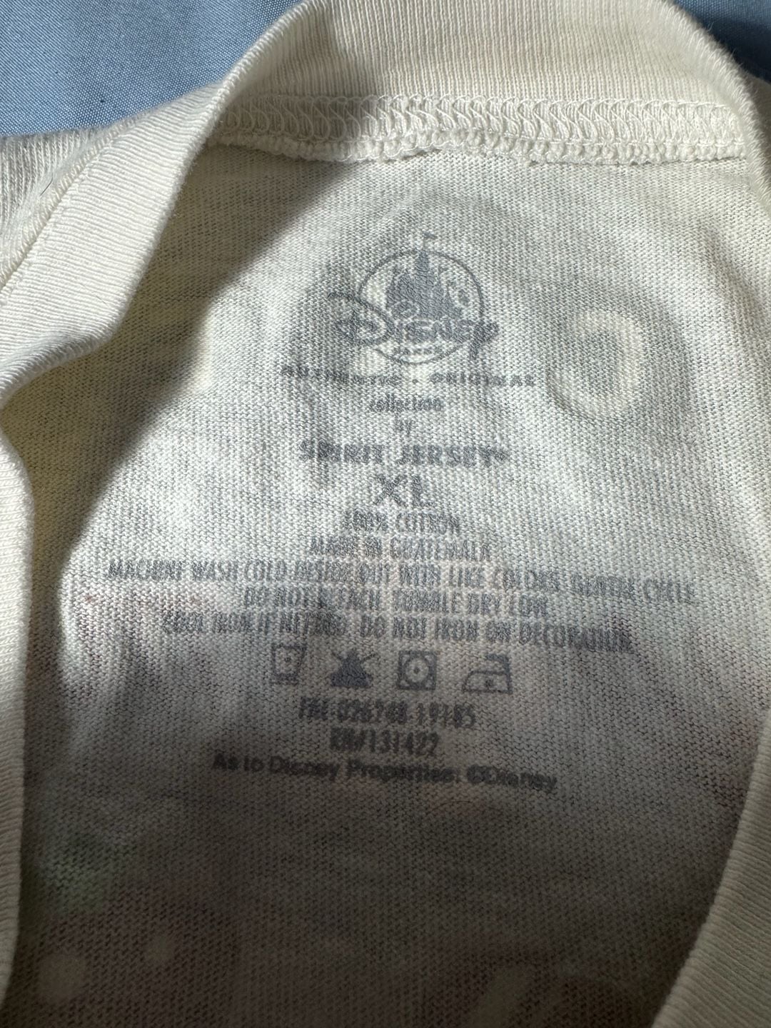 Disney Spirit Jersey XL Mickey's Very Merry Christmas 3