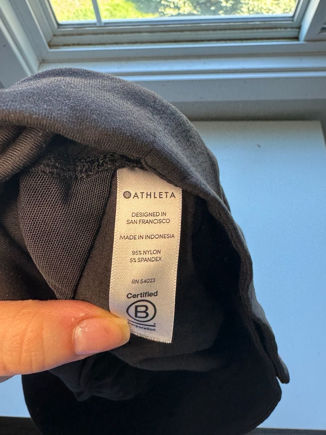 Athleta Trekkie Bermuda 2.0 Shorts Size 12 Black 5