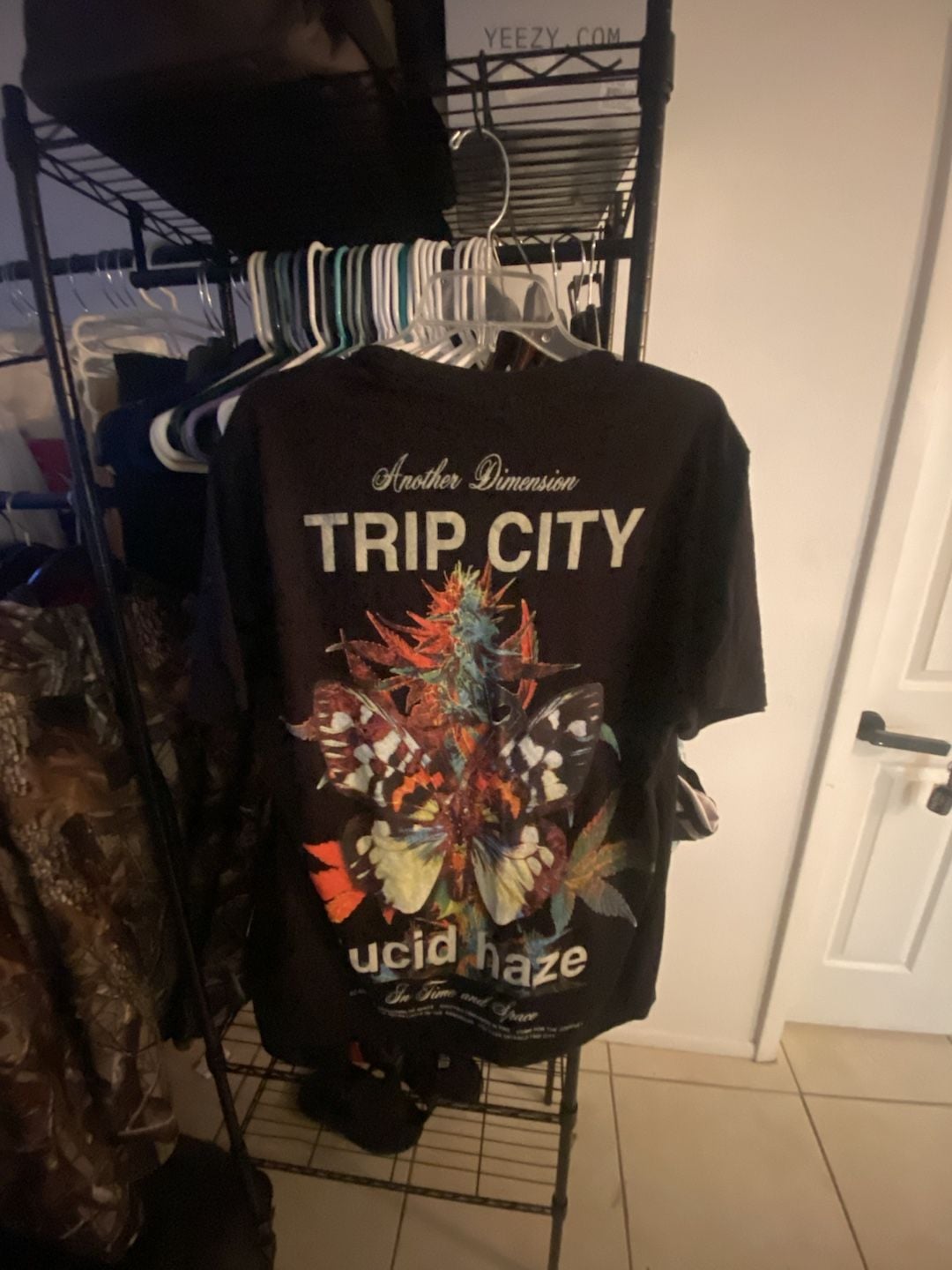 Trip City Graphic T-Shirt Size 2XL Black Lucid Haze Butterfly 2