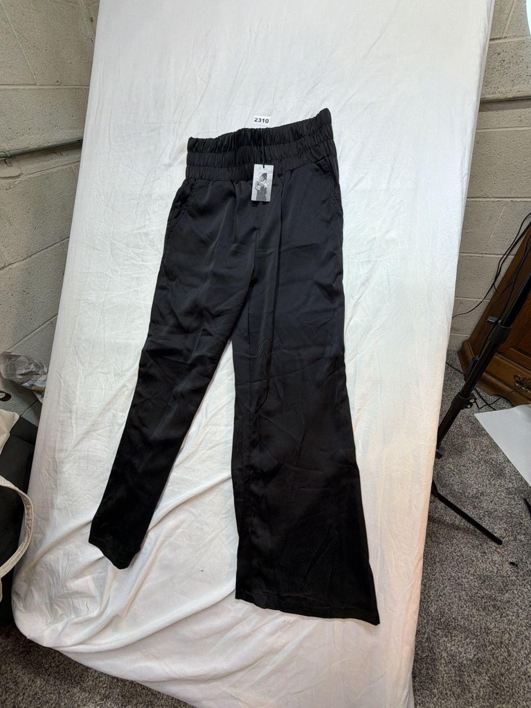 Sincerely Jules Pants Size L Black High Waist Satin 7