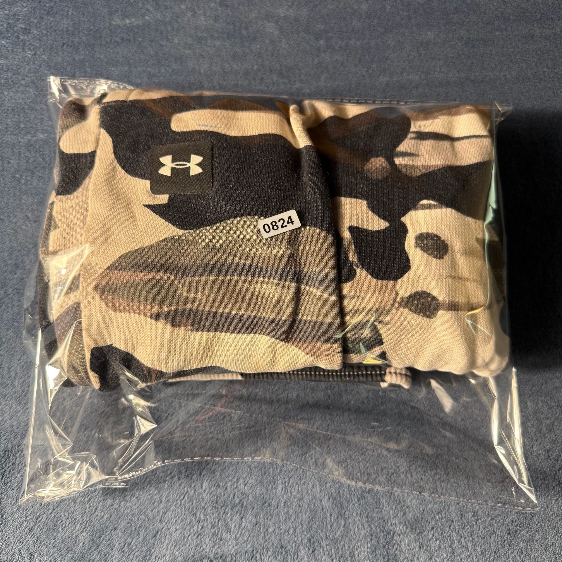 Under Armour Camo Joggers Size YXL Tan Black Loose 7