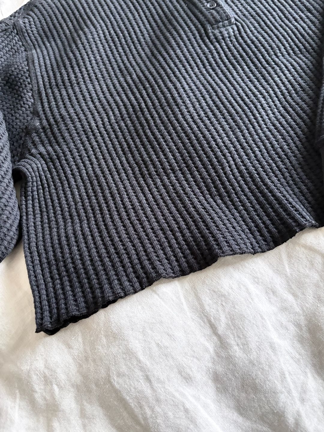 Mate The Label Waffle Cropped Henley Size S Black 10