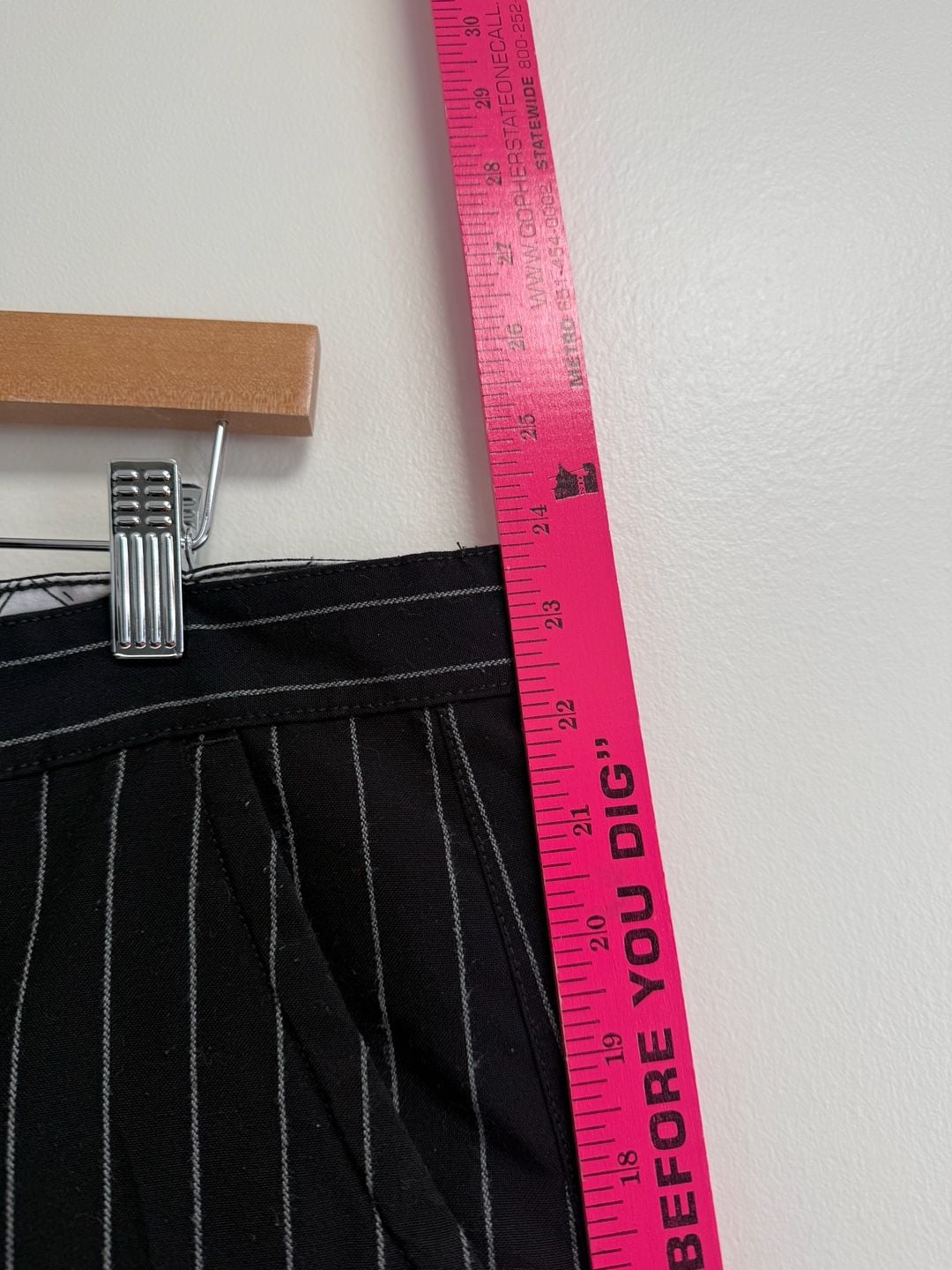 Tony Hawk Pinstripe Skater Shorts Size 34 Black 7