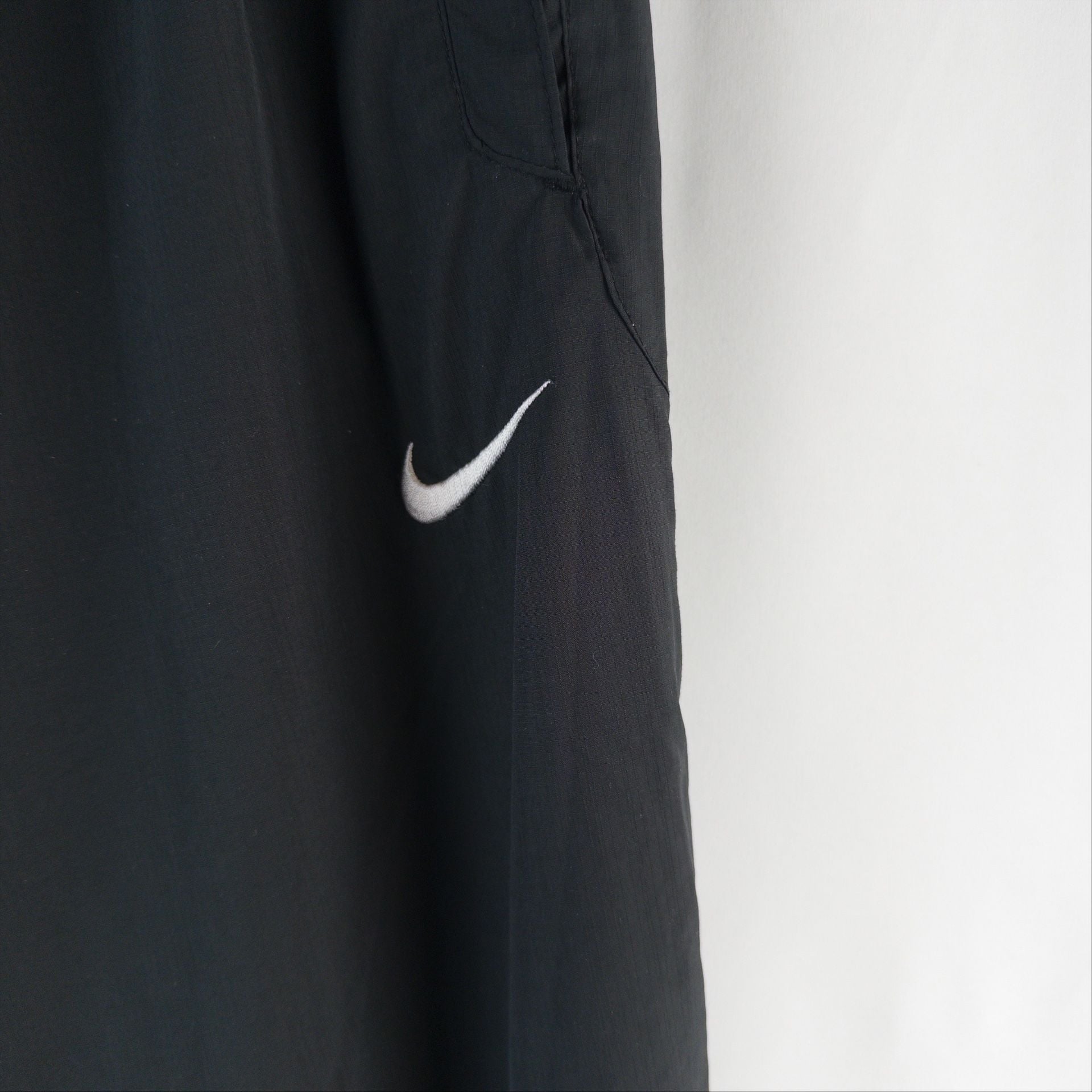 Nike Track Pants Size L Black Windbreaker Nylon Swoosh Side Stripe 3