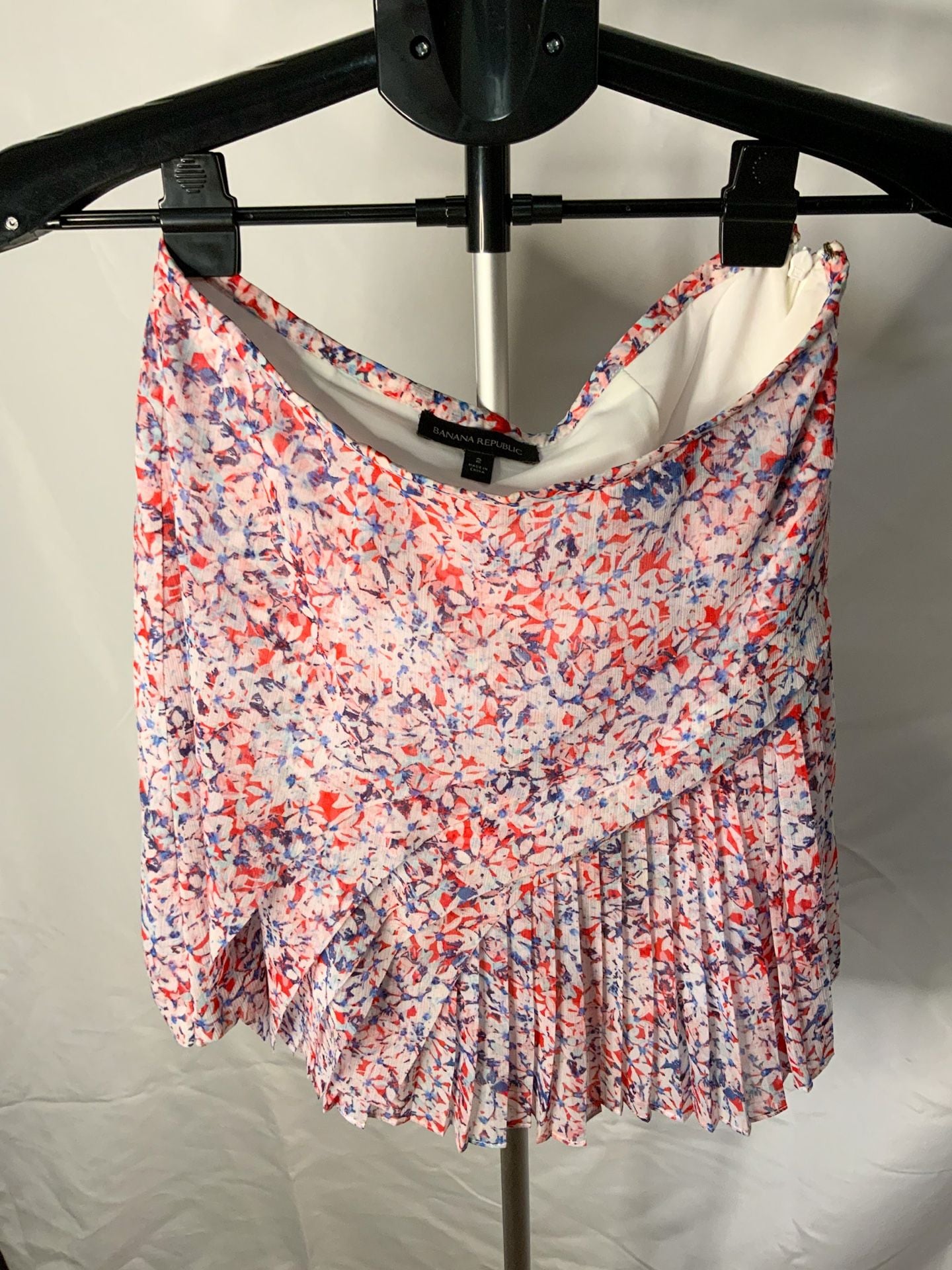 Banana Republic Pleated Chiffon Skirt Women’s Size 2 Floral 2
