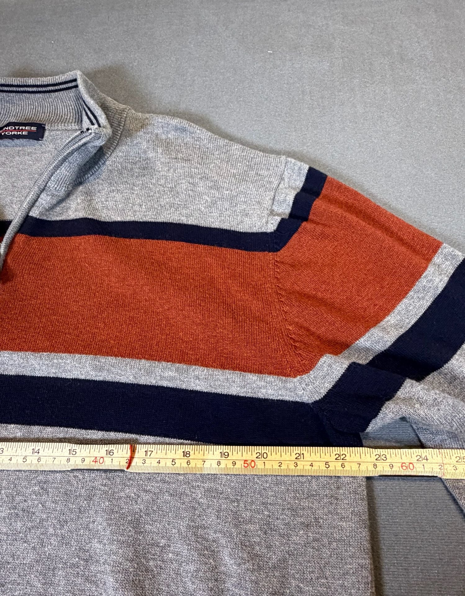 Roundtree & Yorke Quarter Zip Sweater Men’s Striped Gray Orange Navy Men’s M 4