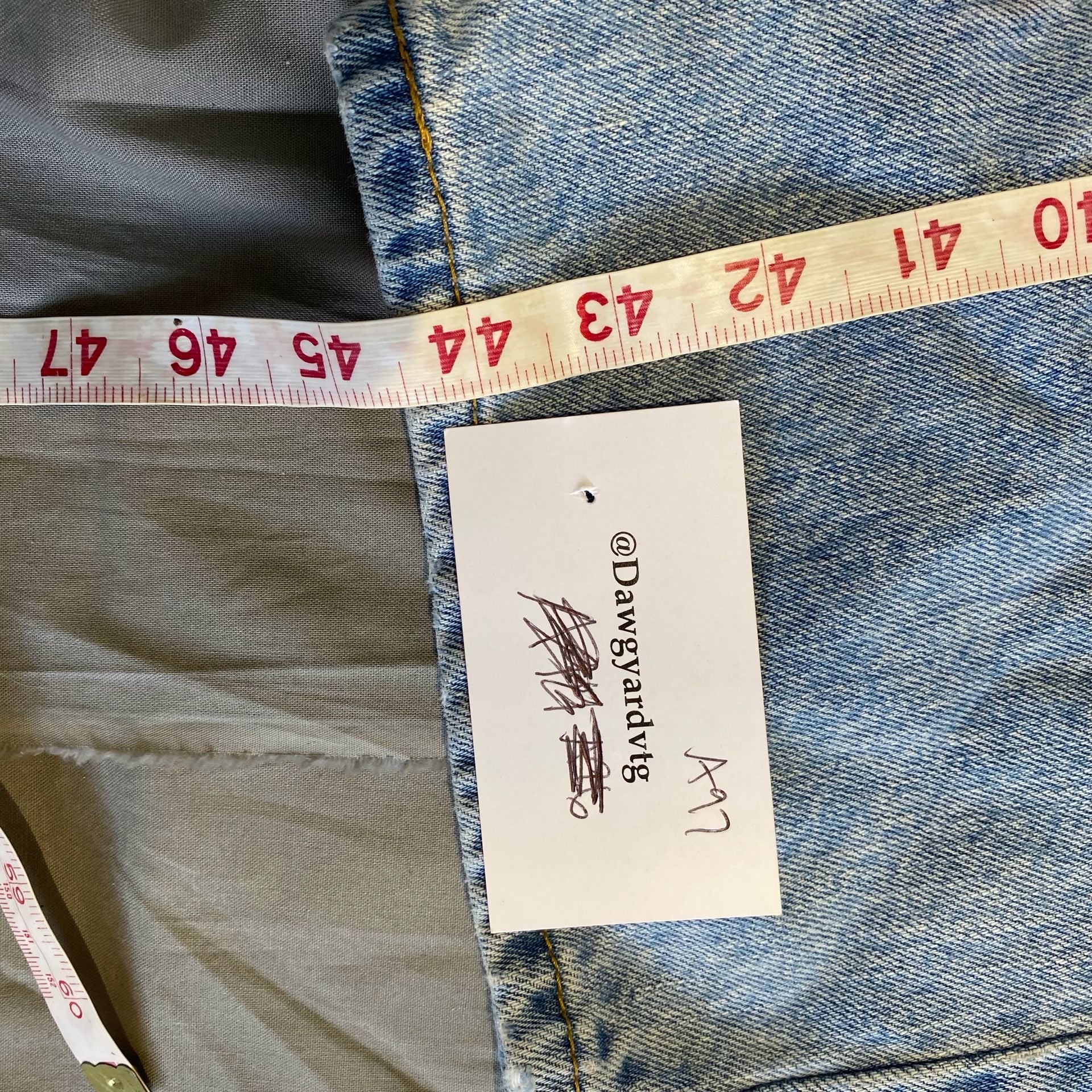 Levi's 501 Size 36x34 Light Wash Denim Button Fly Jeans 9