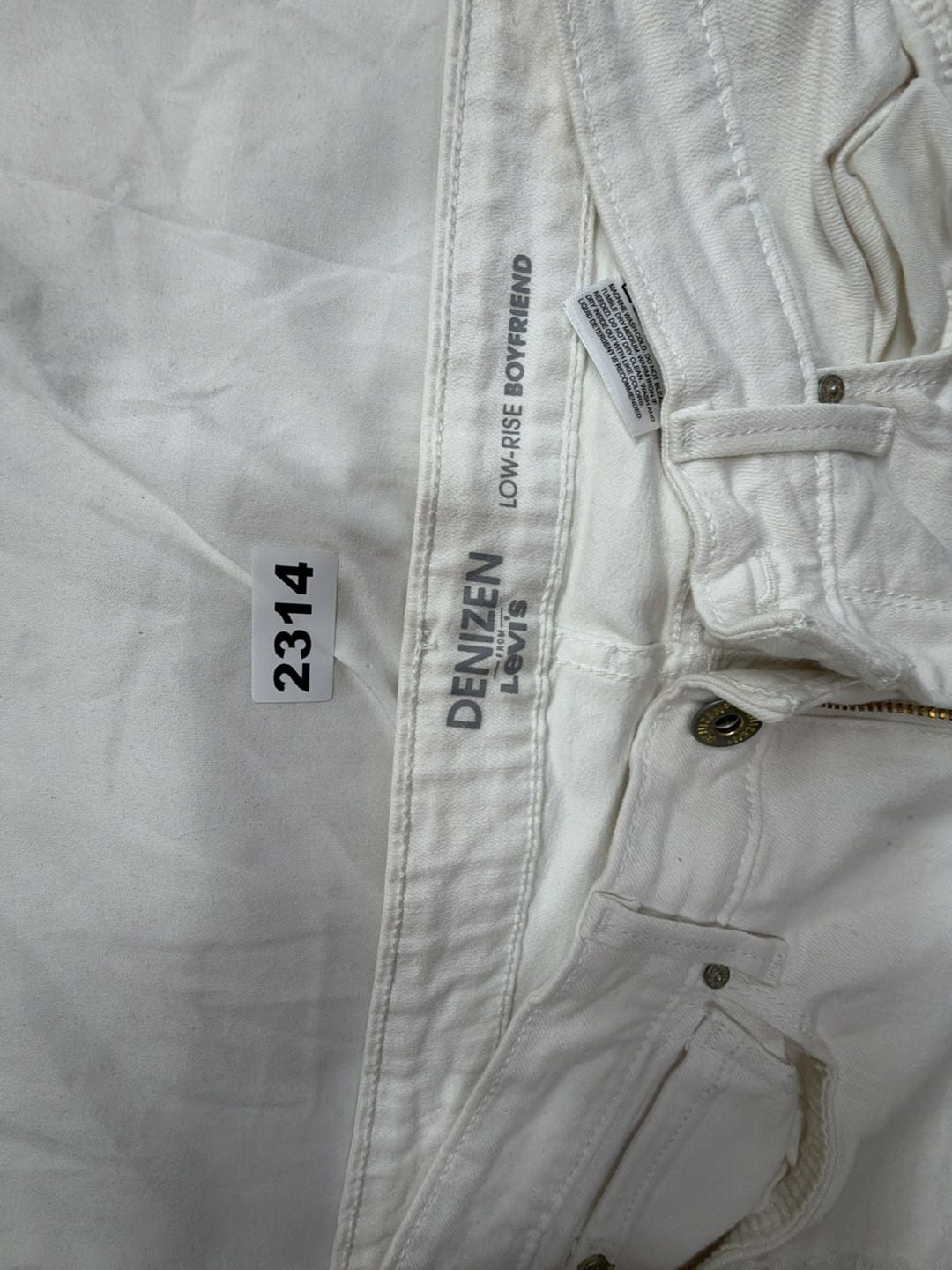 Denizen From Levi's Low-Rise Boyfriend Size 11-W30 3