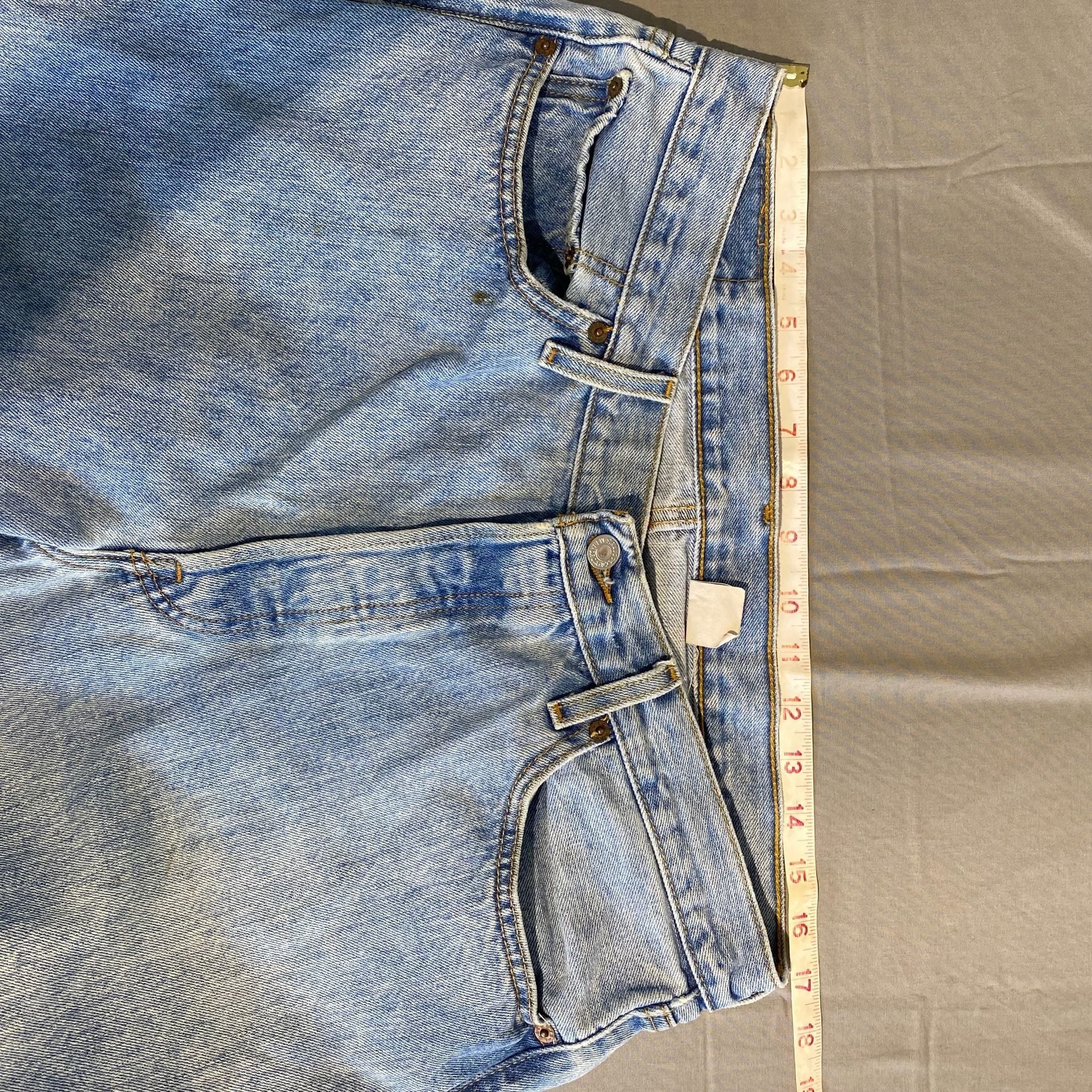 Levi's 501 Size 36x34 Light Wash Denim Button Fly Jeans 8