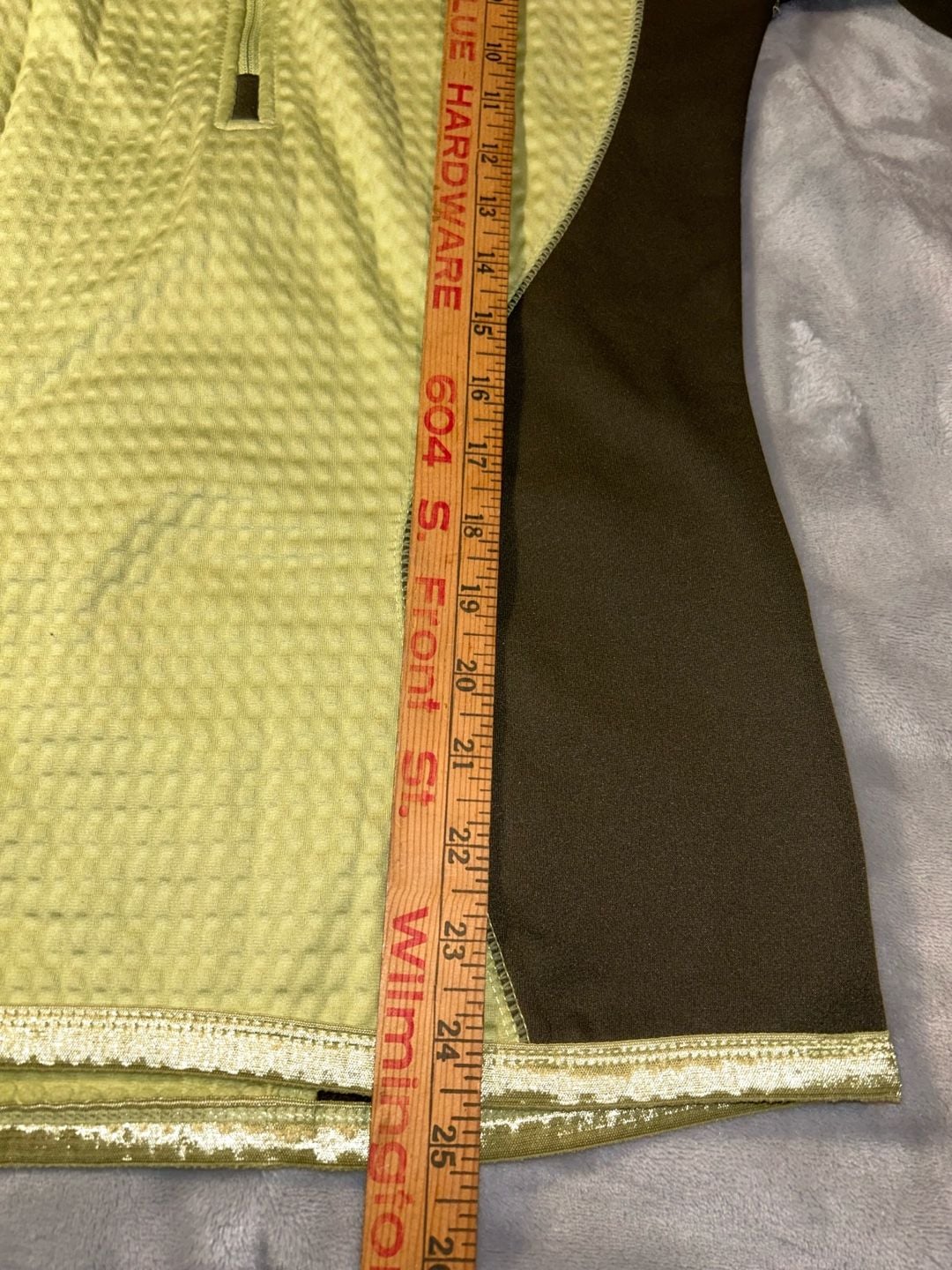Womans Nike Therma Fit Quarter Zip Pullover Size Medium Olive Green Waffle Knit 6