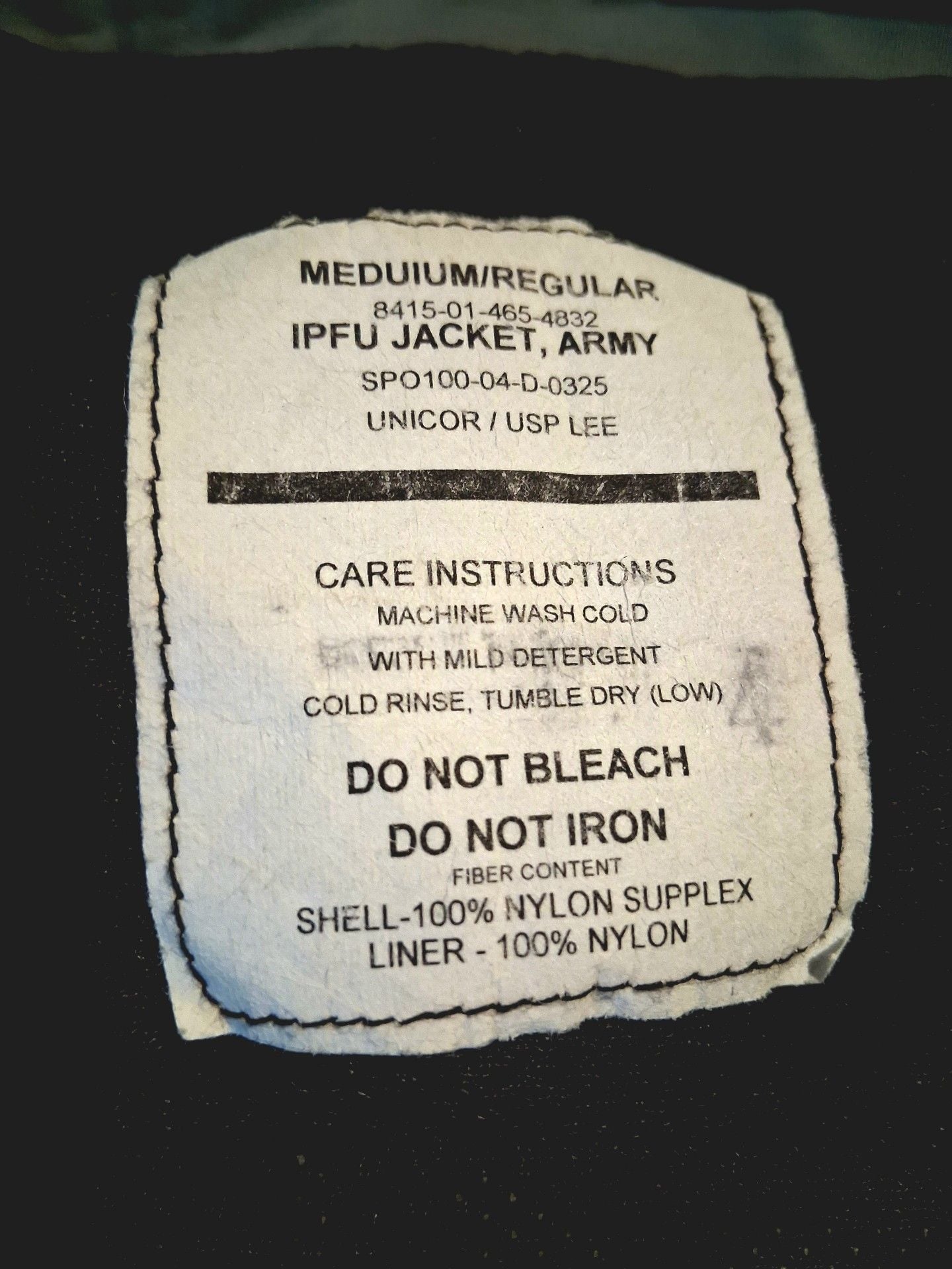 US Army IPFU Physical Fitness Uniform Jacket Medium Regular 4