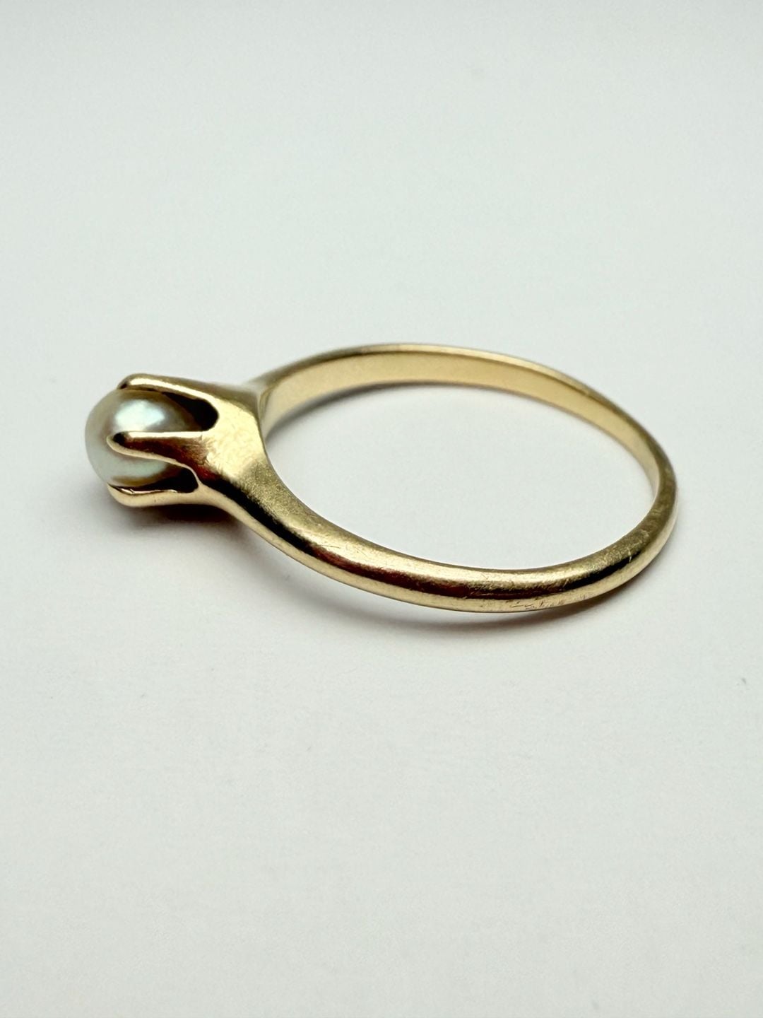 Victorian Claw Mount Single Pearl Ring in 14K Yellow Gold 7mm - , 13