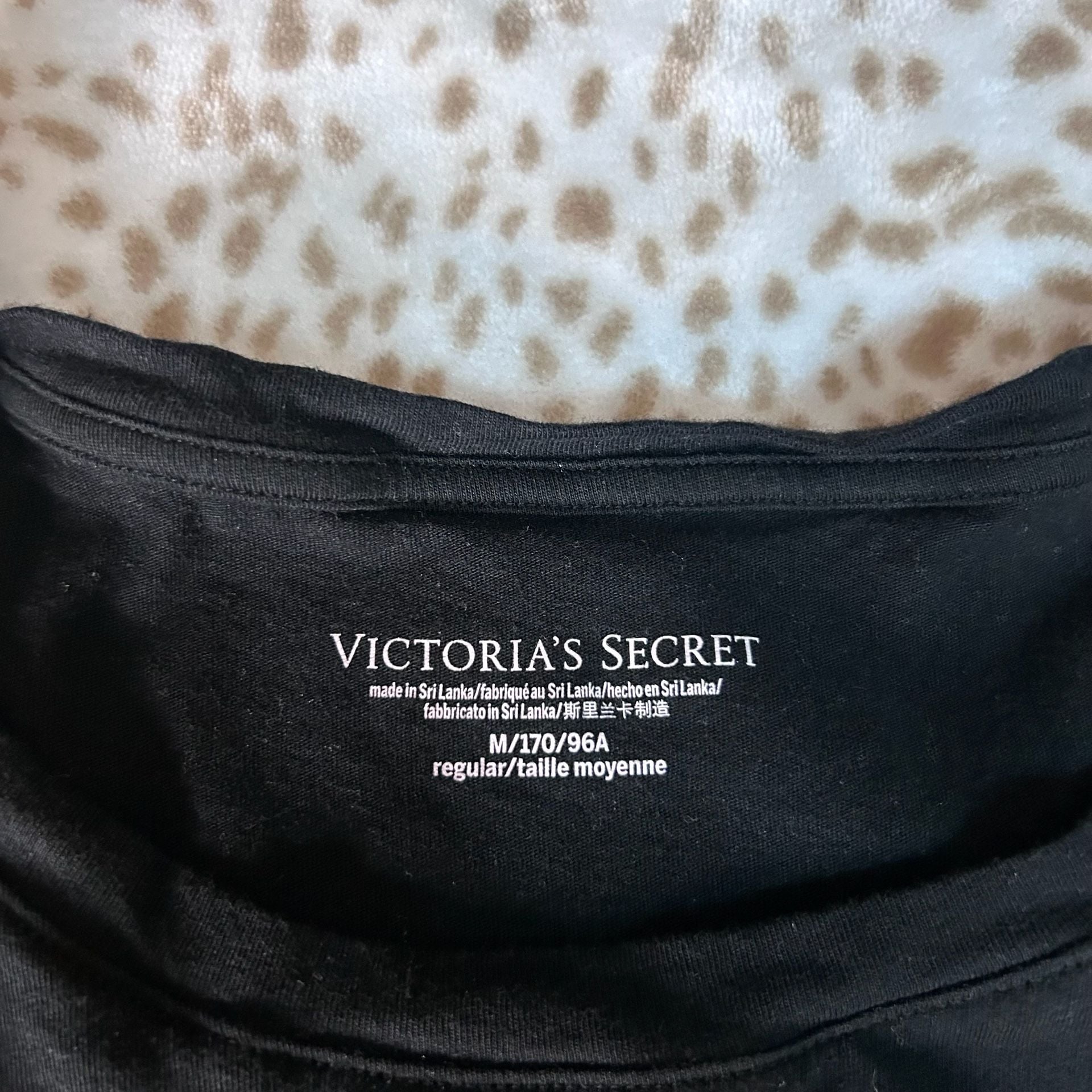 Victoria's Secret Logo T-Shirt Size M Black Gold Foil VS 7