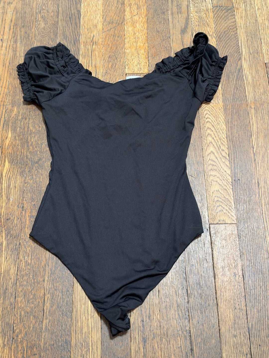 Princess Polly Black Chataway Bodysuit Size US 4 Off Shoulder Ruffle Puff 9