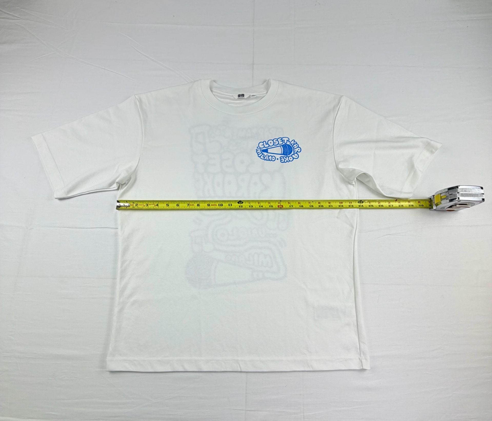 Uniqlo Apartamento Closet Karaoke Milano Graphic T-Shirt Size L 10