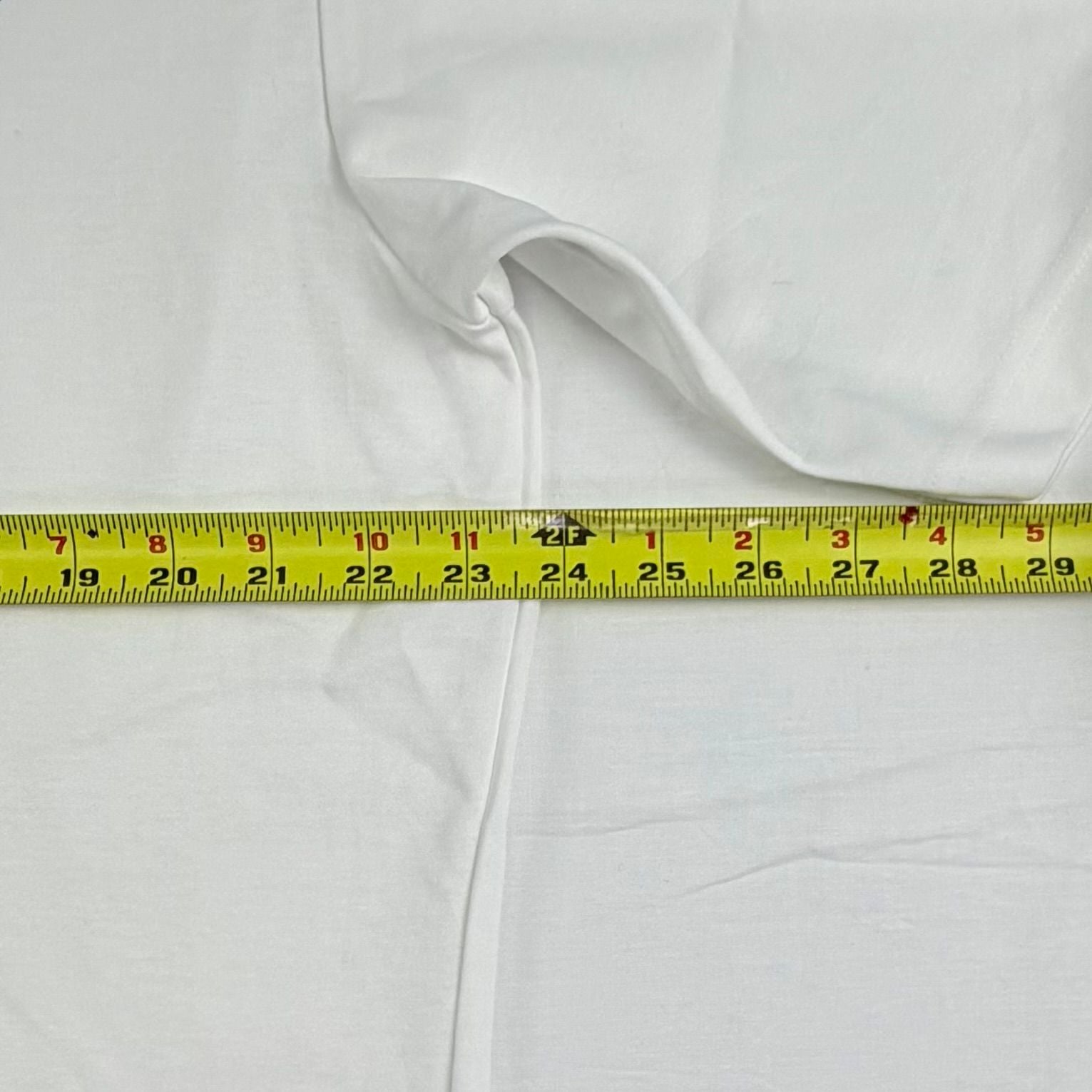Uniqlo Apartamento Closet Karaoke Milano Graphic T-Shirt Size L 11