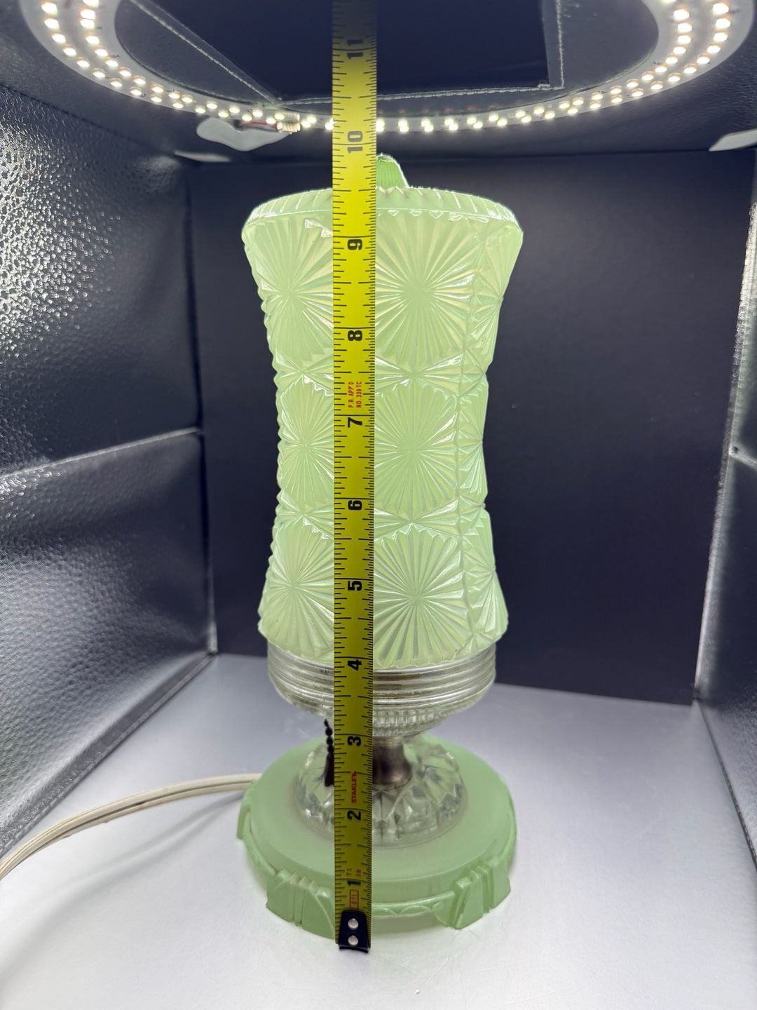 Vintage Art Deco Green Glass Boudoir Lamp 7