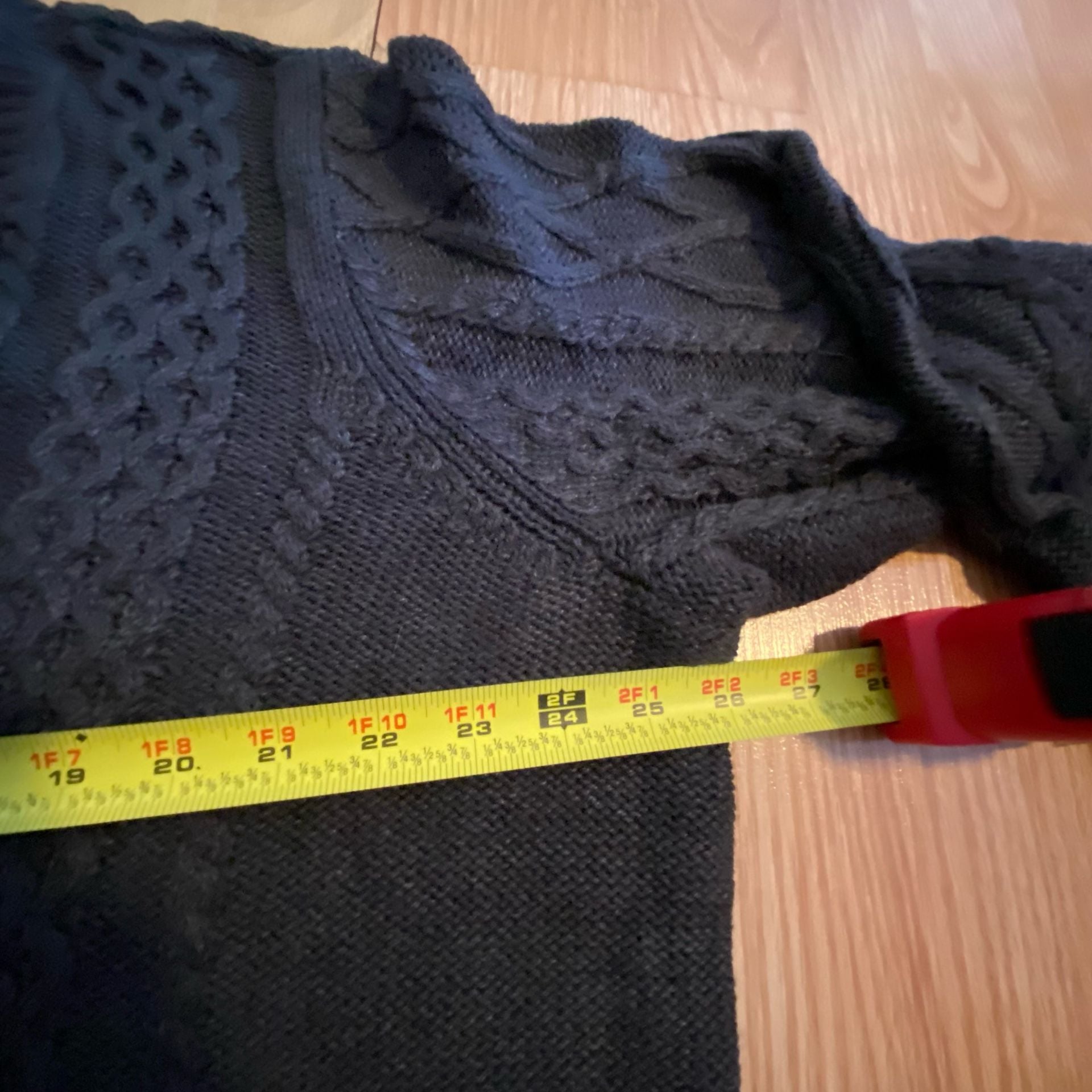 Preswick & Moore Cable Knit V-Neck Sweater 6