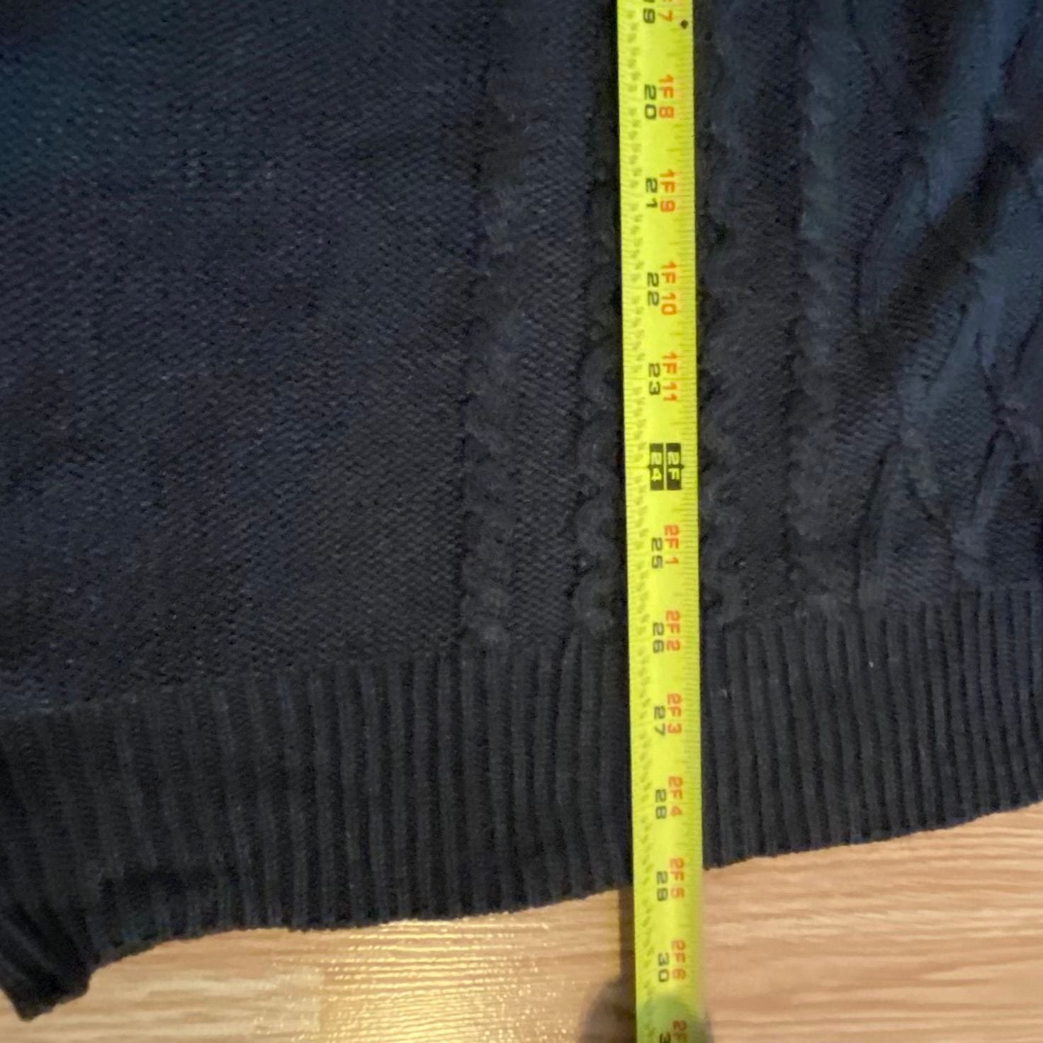 Preswick & Moore Cable Knit V-Neck Sweater 7