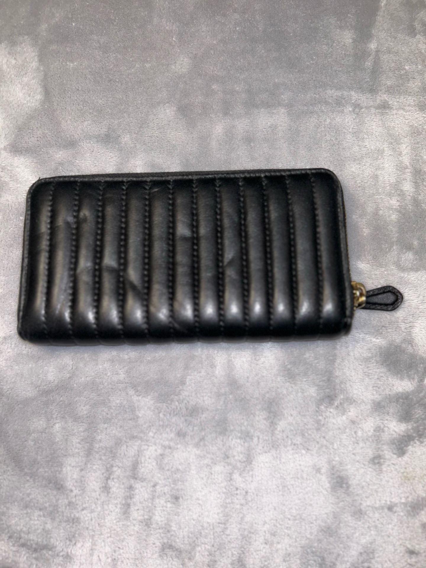 Authentic Coach Quilted Black Leather Zip Around Wallet 4