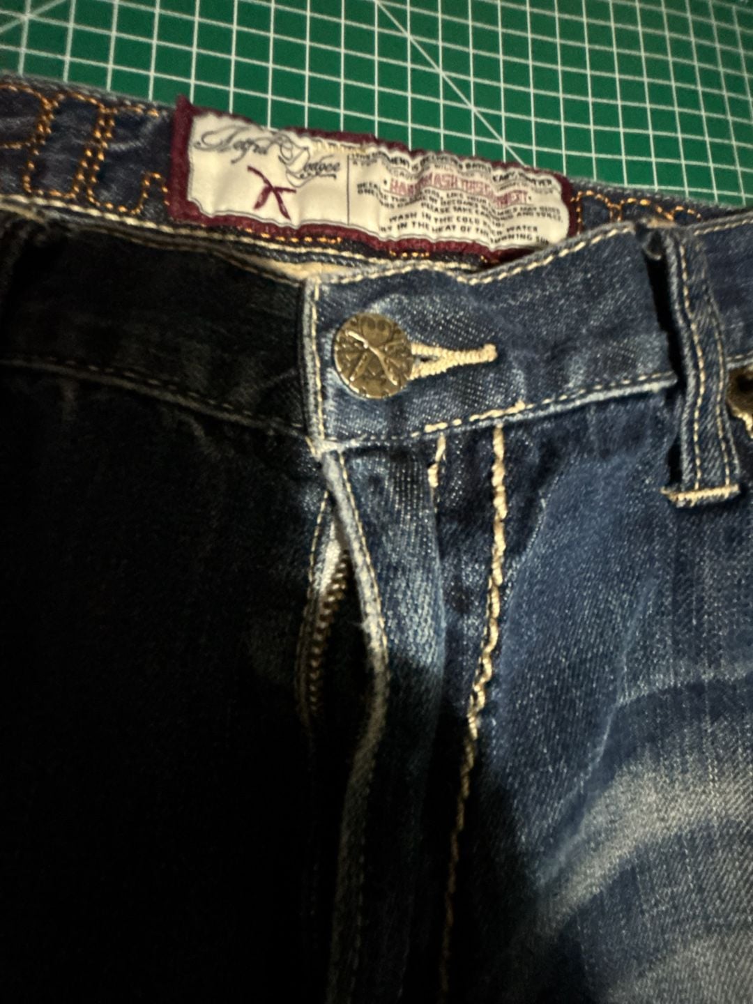Product thumbnail 4