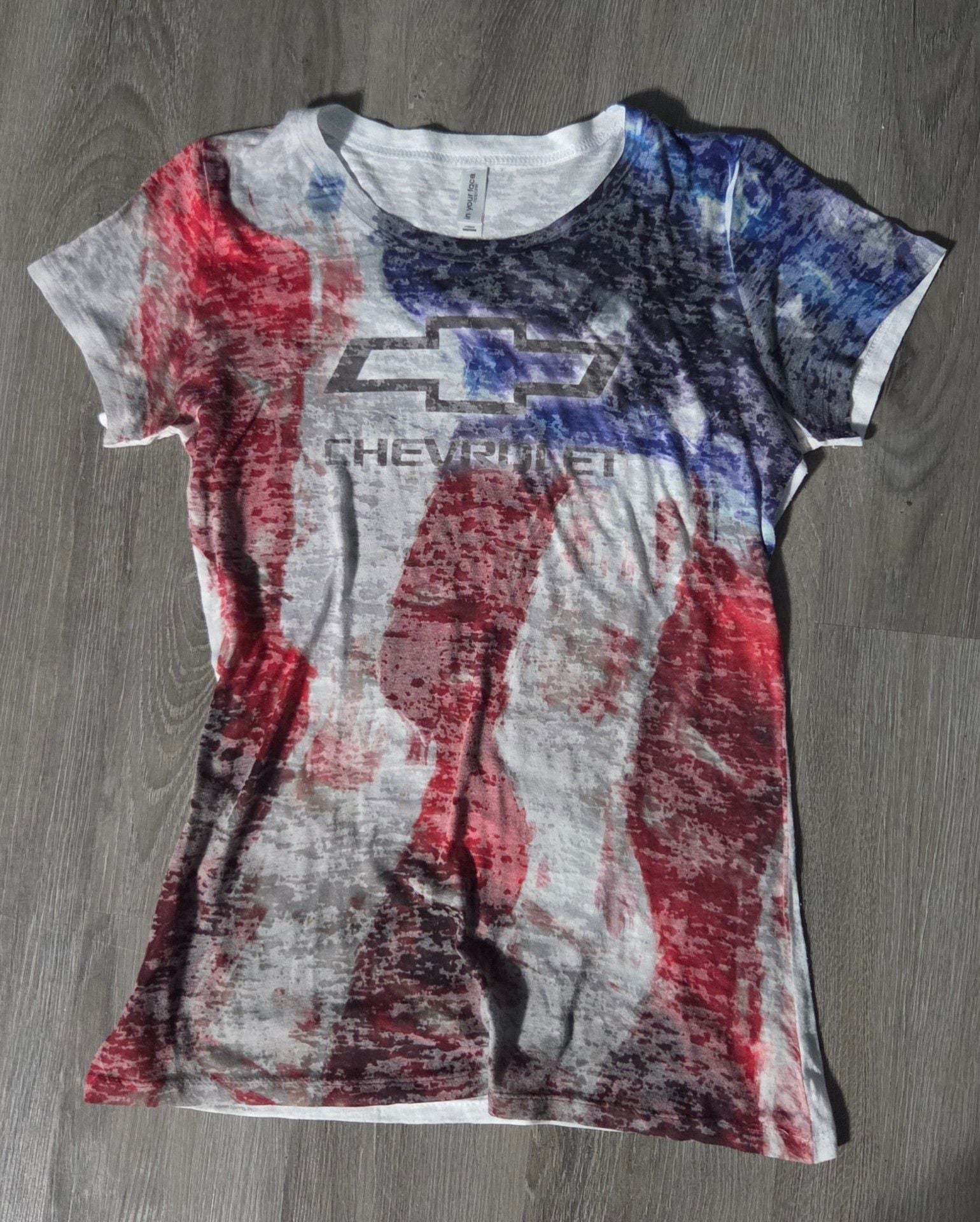 In Your Face Apparel Chevrolet T-Shirt Size Medium USA Flag Distressed 1
