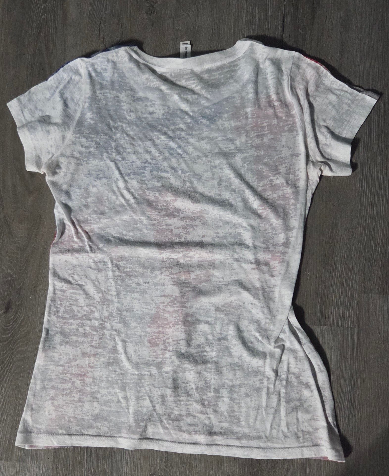 In Your Face Apparel Chevrolet T-Shirt Size Medium USA Flag Distressed 2