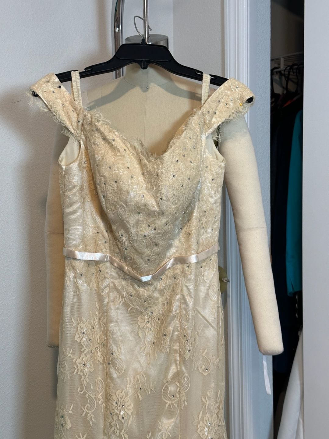 Morilee Champagne Lace Mermaid Evening Dress. . Missing Label 4