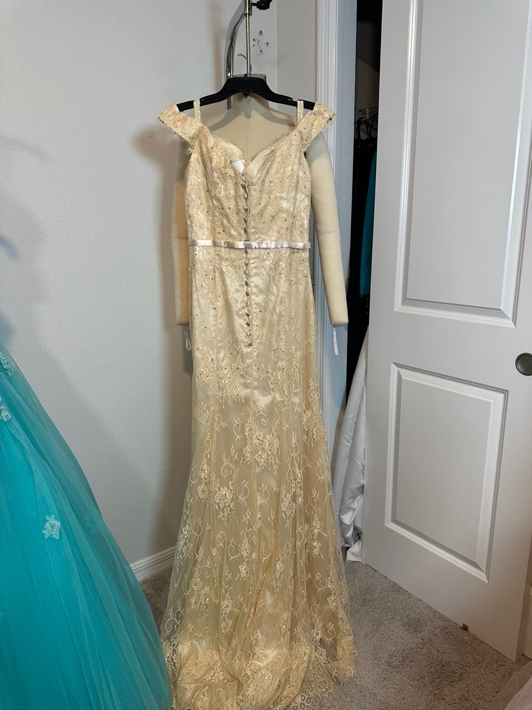Morilee Champagne Lace Mermaid Evening Dress. . Missing Label 6