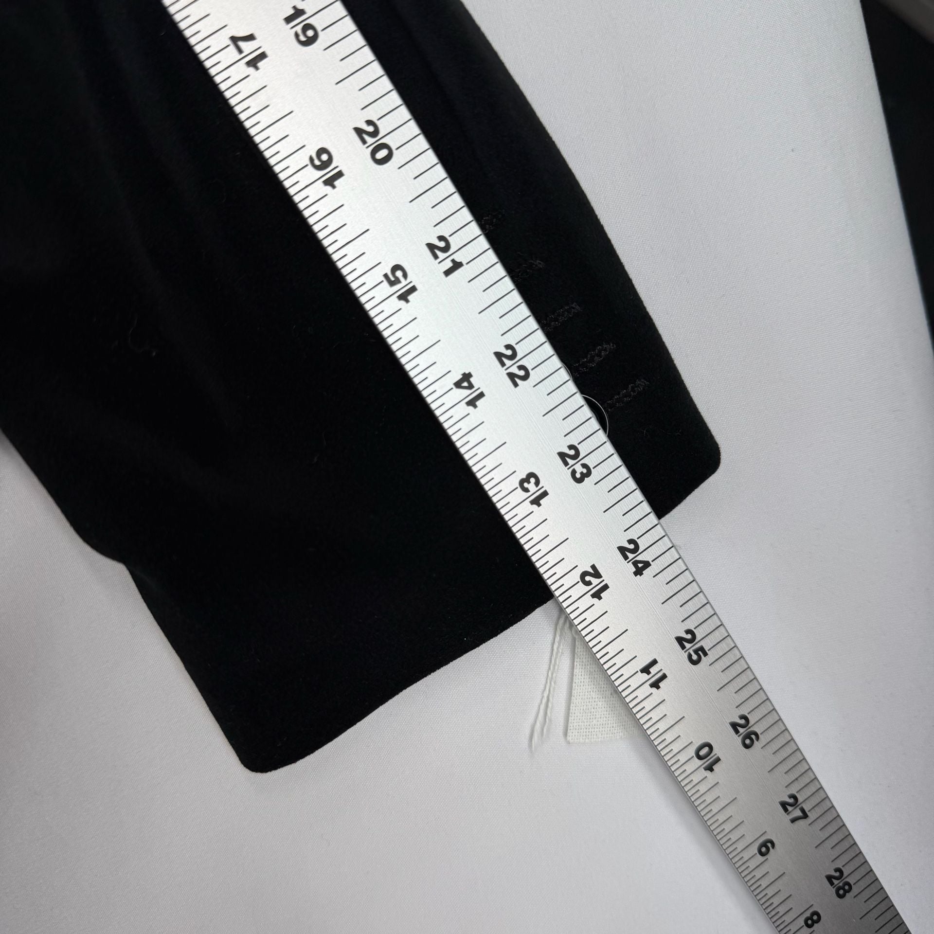 Express Mens Black Velvet Tuxedo Blazer Satin Peak Lapel Formal Jacket 9
