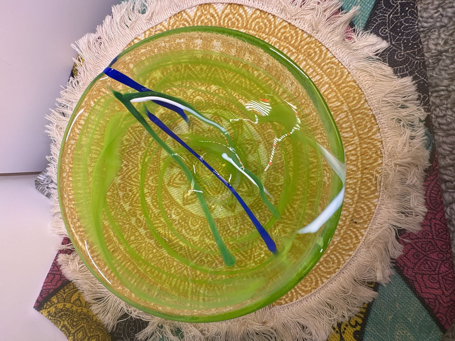 Kosta Boda Contrast Lime Green Bowl Anna Ehrner Swirl Art Glass 3
