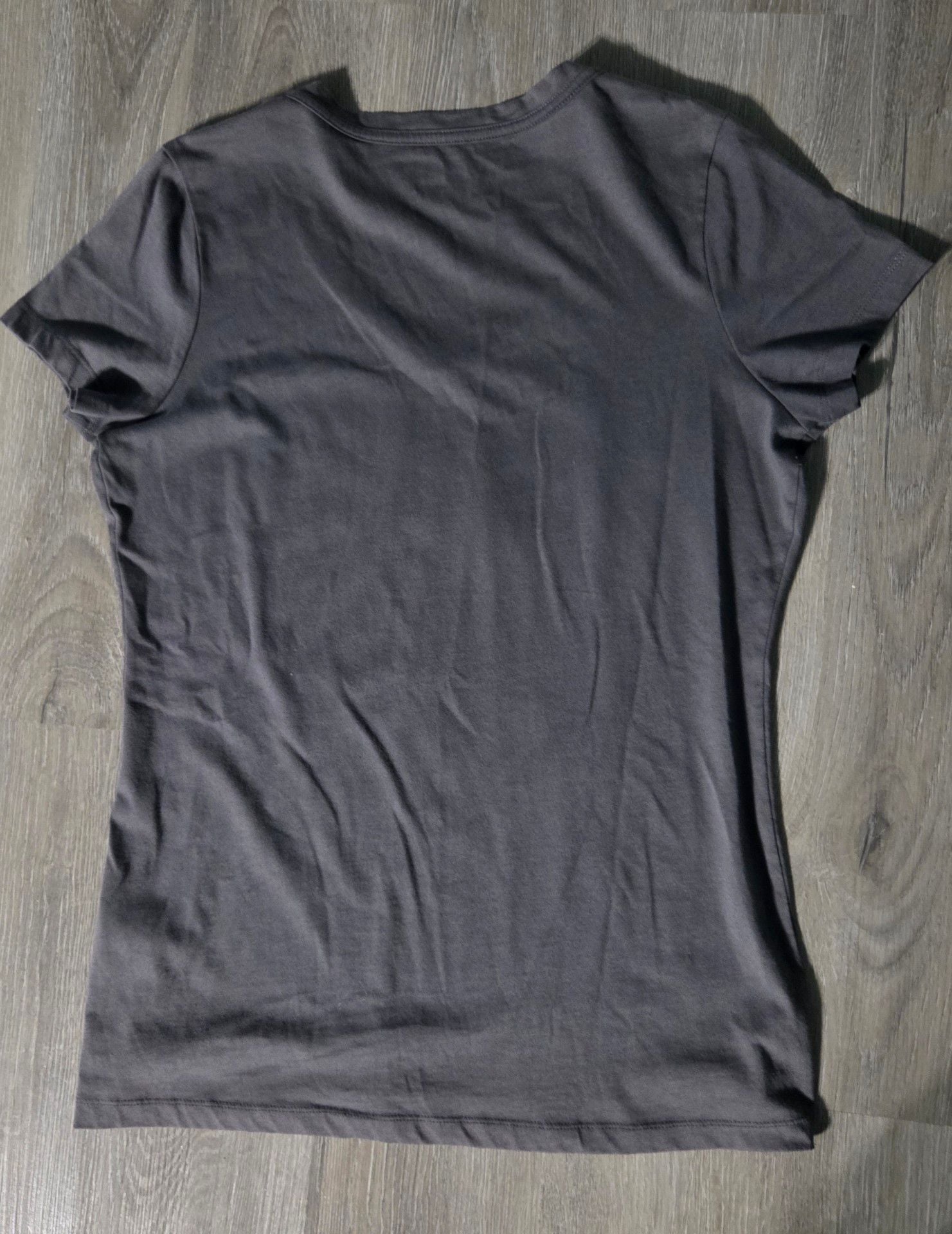 New Era Chevy Girl V-Neck T-Shirt Size M Gray Pink Glitter Graphic Tee 3