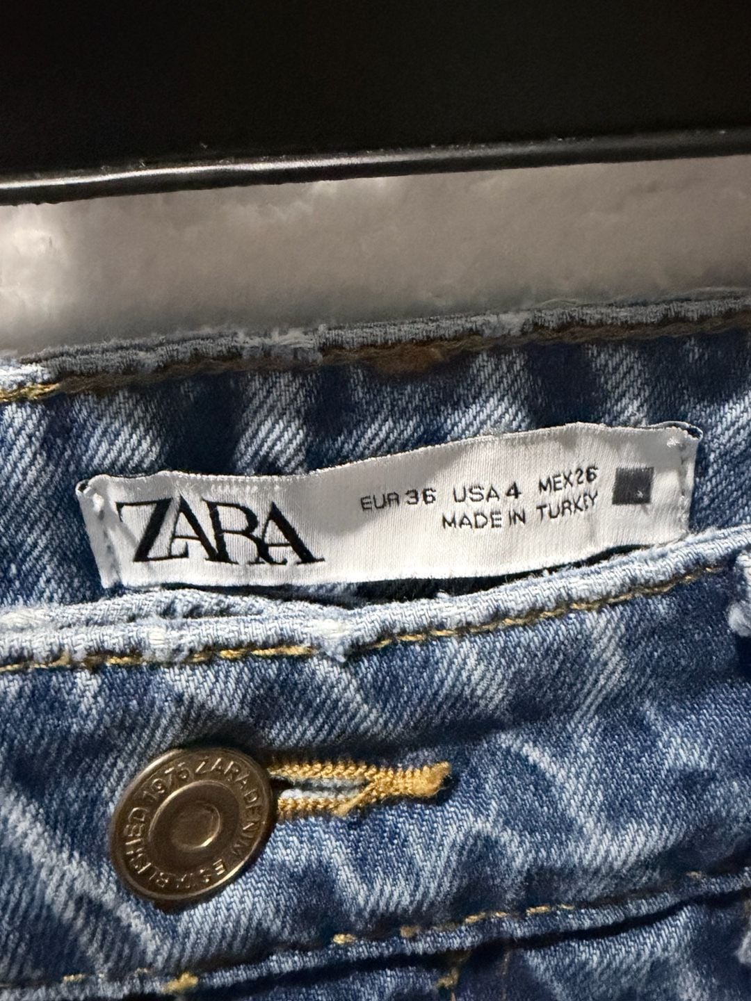 Zara High Rise Straight Leg Jeans Blue 10