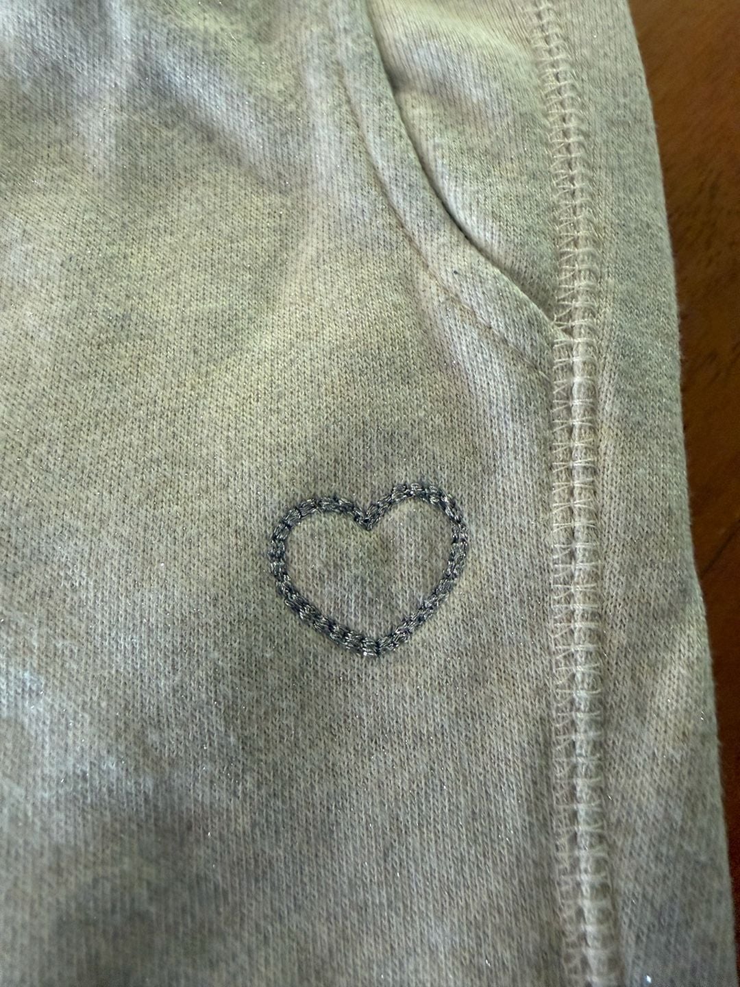 OshKosh B'gosh Jogger Pants Size 3T Pink Fleece Heart Detail 5