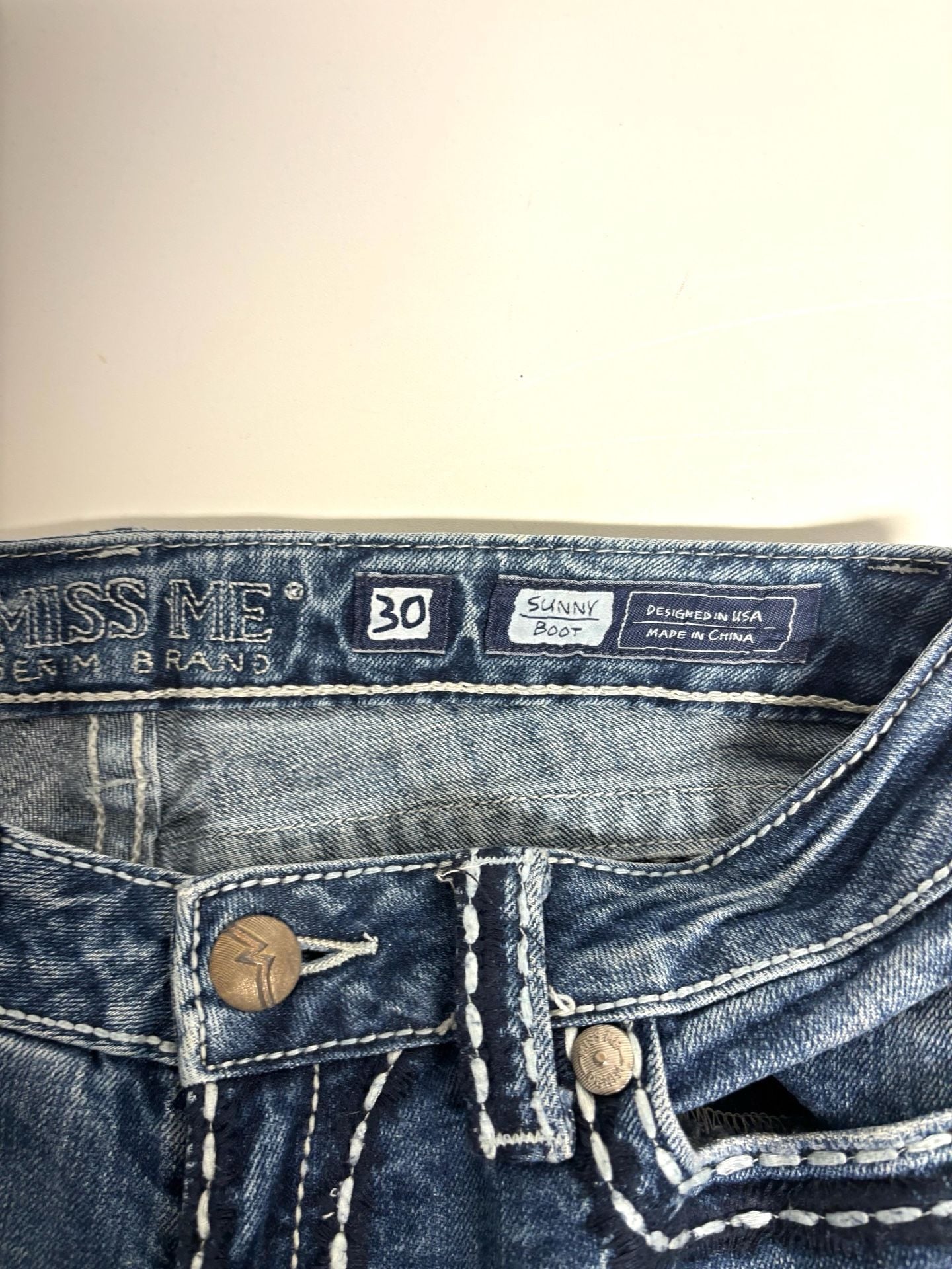 Product thumbnail 4