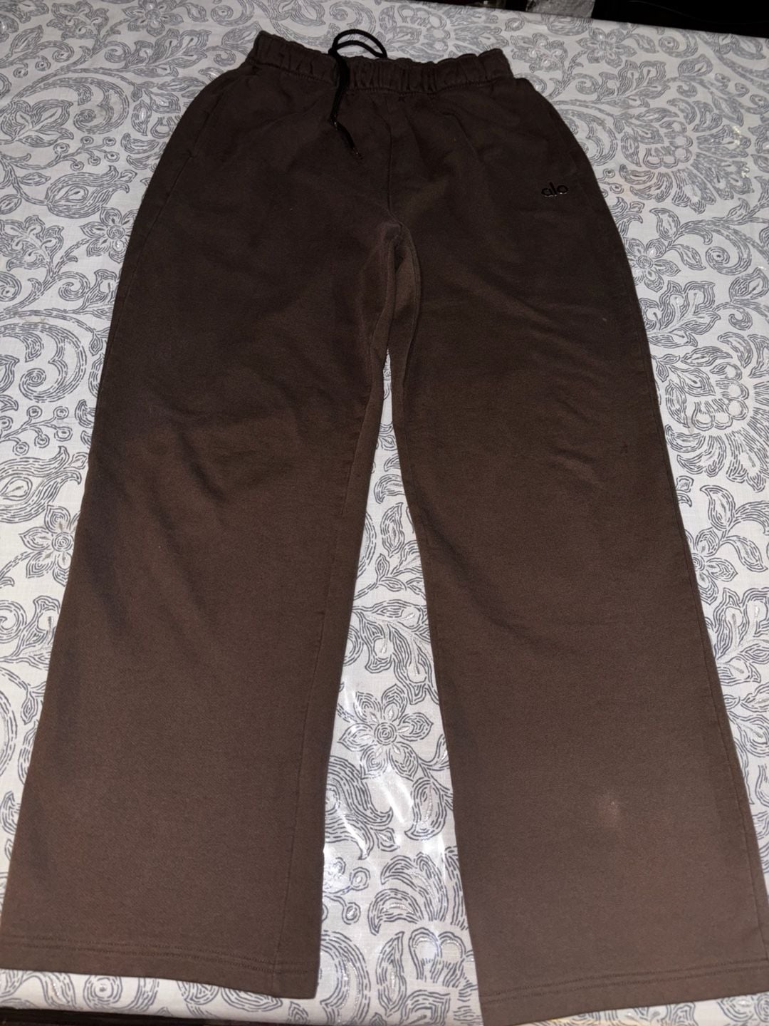 Alo Yoga Accolade Straight Leg Sweatpants Size M Dark Chocolate Brown 4