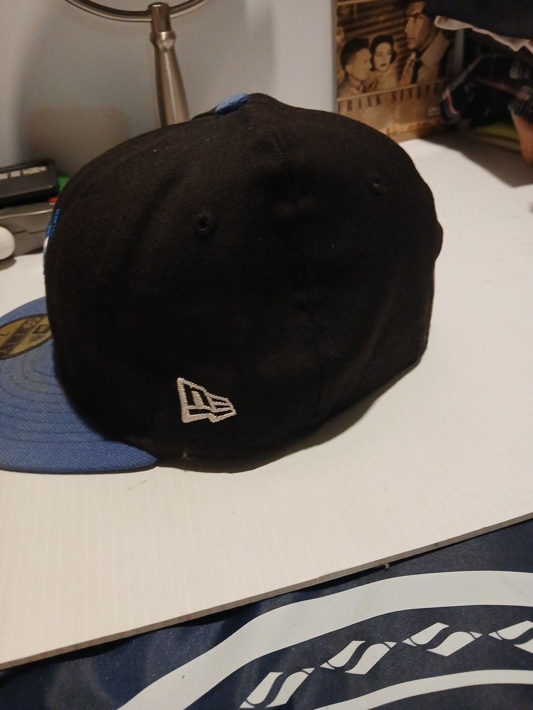 New Era Chicago Bulls 59FIFTY Fitted Hat Size 7 1/4 Black Blue Windy City 5