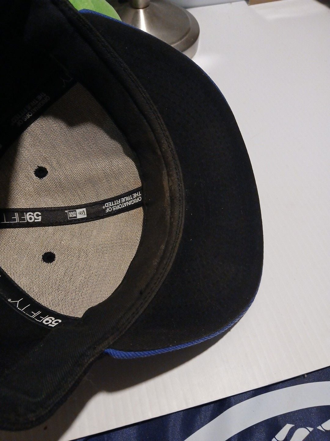 New Era Chicago Bulls 59FIFTY Fitted Hat Size 7 1/4 Black Blue Windy City 7