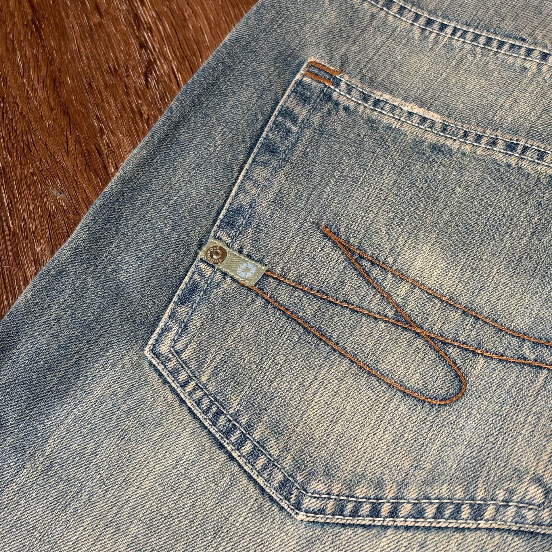Product thumbnail 4