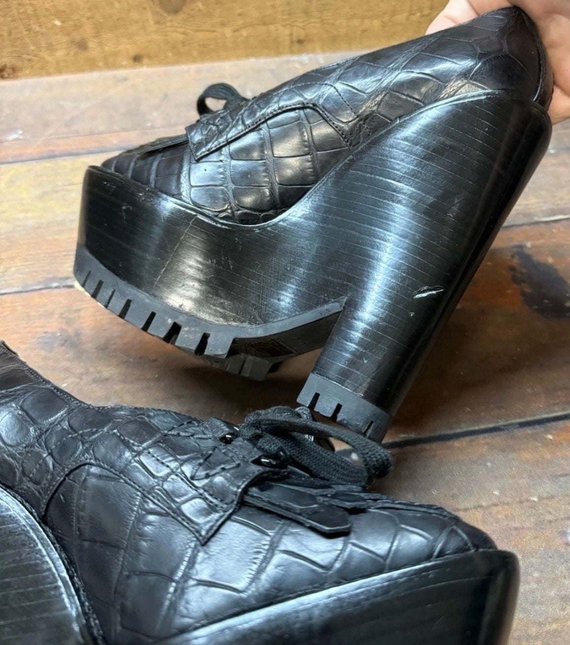 Burberry Prorsum Alligator Platform Heels Black Croc EU 37.5 Runway 7