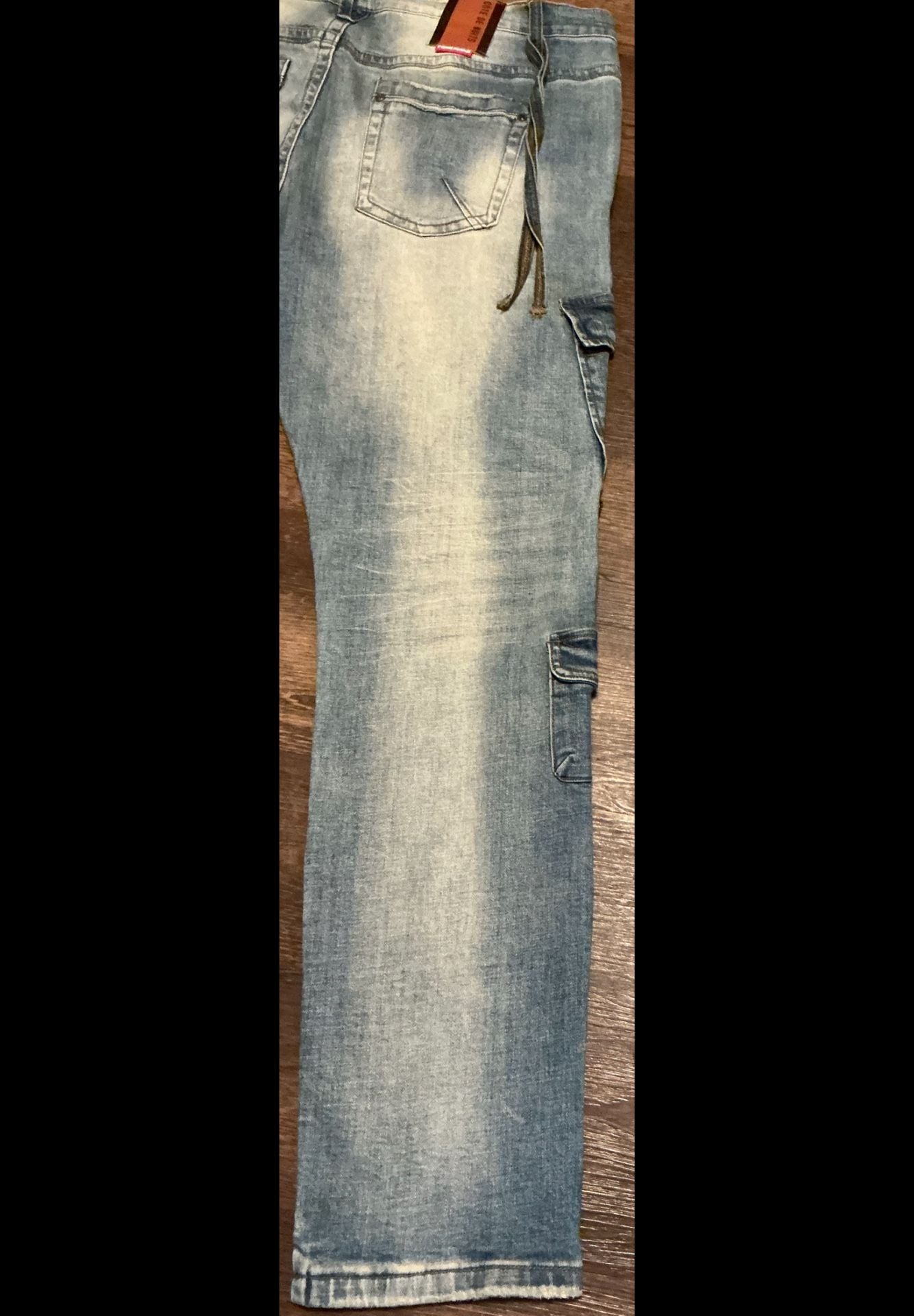 Côte de Nuits Guerre et Paix Distressed Utility Cargo Jeans 12