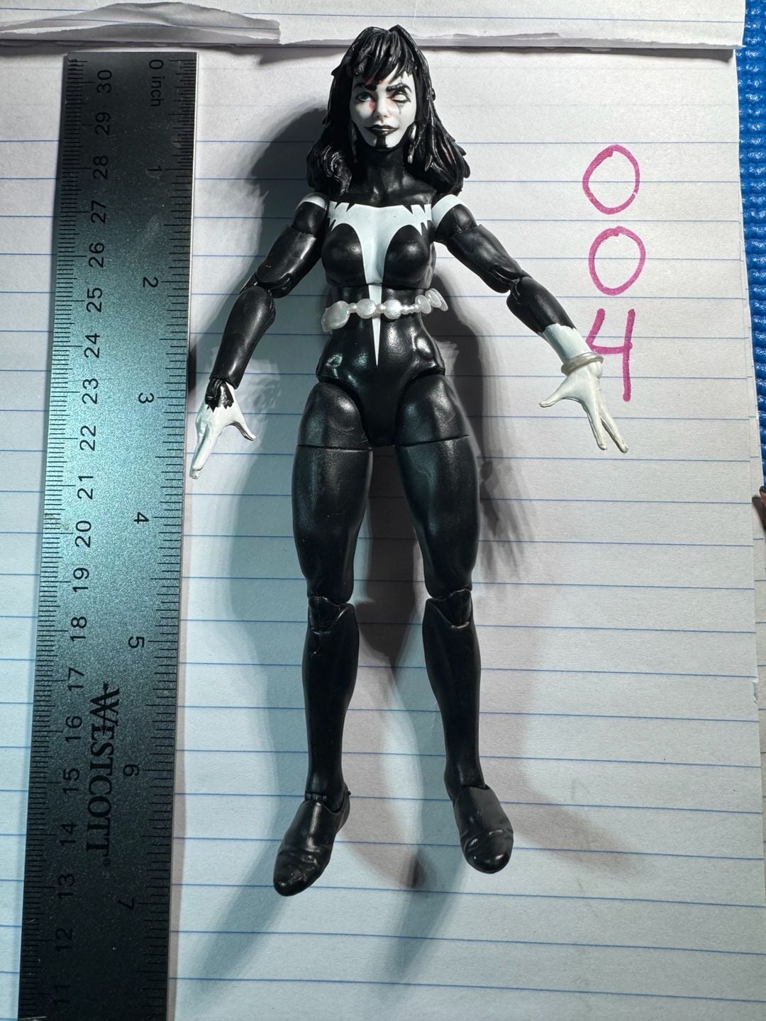 Hasbro Marvel Legends Shriek Action Figure 6 Inch Black White 2
